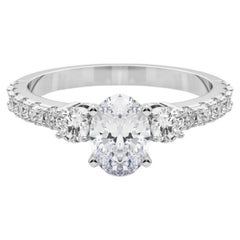 GIA 1.2ct Oval Three-Stone with Diamond Shank (Trois pierres ovales avec tige en diamant) Bague en diamant