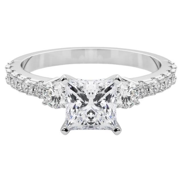 GIA 1.51ct Princesse trois pierres avec tige en diamant Bague en diamant