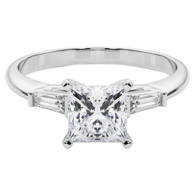 GIA 1ct Prinzessin Drei-Stein verjüngt Baguette 18K Weißgold Diamantring