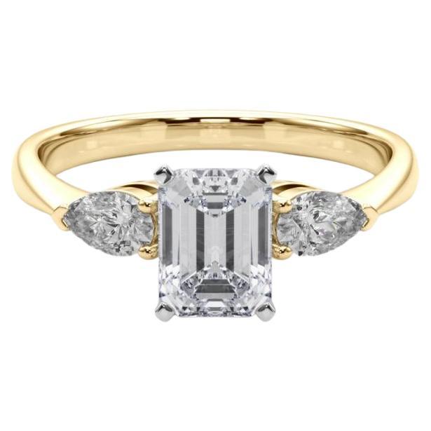 GIA Certified 1.5 Carat Emerald East-West Three-Stone Diamond Ring (bague à trois pierres avec émeraude)