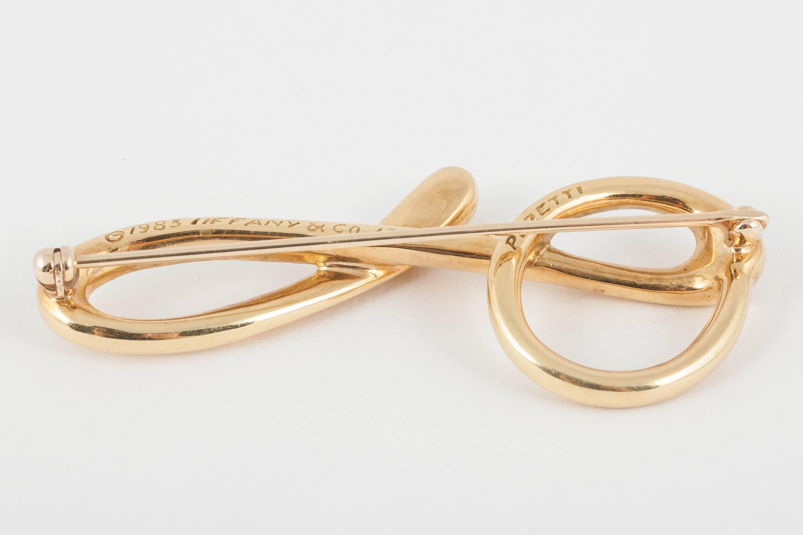 Women's Tiffany & Co. Perretti Gold Heavy Openwork Brooch For Sale