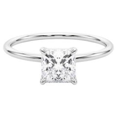 Bague en platine certifiée GIA de 1,01 carat Princesse solitaire à quatre branches