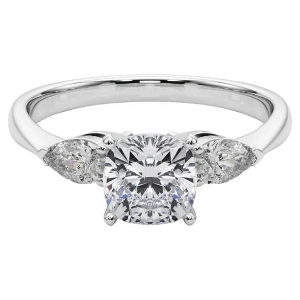 Anello con tre pietre di diamante a cuscino est-ovest certificato GIA da 1,21 carati
