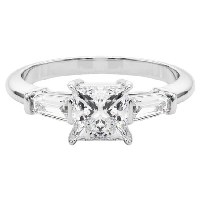 Bague à trois pierres en diamant princesse et baguette de 2,29 carats certifiée par le GIA