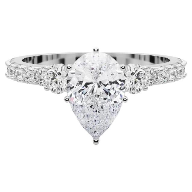 GIA 2.01ct Pear Three-Stone with Diamond Shank 18K White Gold Diamond Ring (bague à trois pierres en poire avec un manche en diamant)