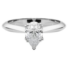 GIA 1.01ct Pear Solitaire Doppia Punta Cattedrale  Anello con diamante
