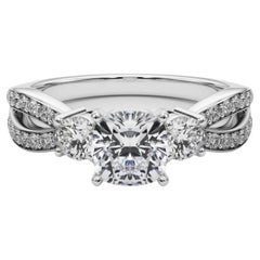 GIA 1.5ct Cushion Three-Stone Split Shank Pave Bague en diamant