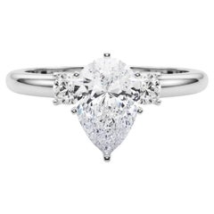 GIA 1,01ct Pear 3-Stone Passato, presente e futuro  Anello con diamante