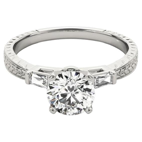 GIA Anillo de diamantes de oro blanco de 18 quilates con tres piedras baguette redondas grabadas de 2,01 quilates