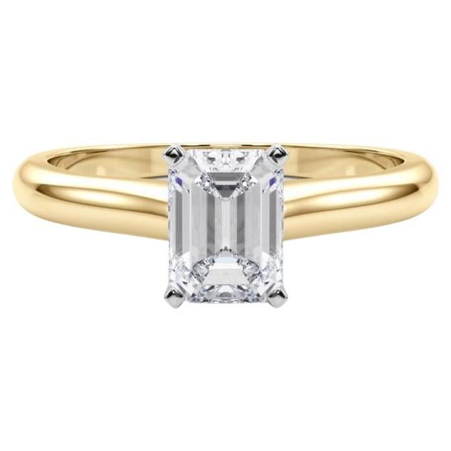 Anillo de diamantes solitario clásico con esmeralda de 1.7 ct certificado por GIA en venta