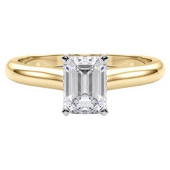 Anillo de diamantes solitario clásico con esmeralda de 1.7 ct certificado por GIA