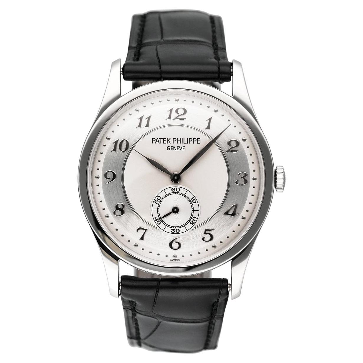 Patek Philippe 5196P-001 Silber Zifferblatt Platin Herrenuhr Box Papiere