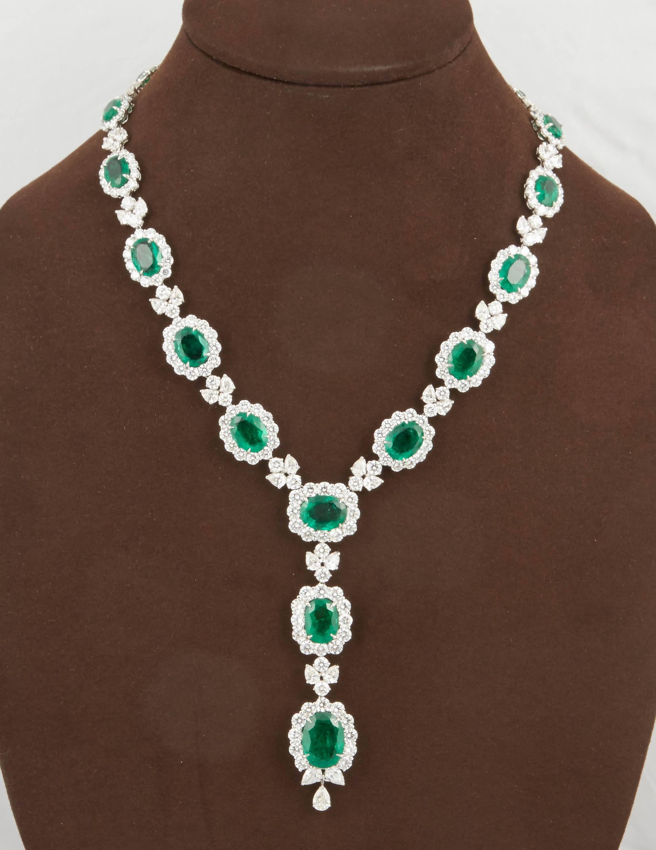 Emerald Diamond Platinum Drop Necklace In New Condition In New York, NY
