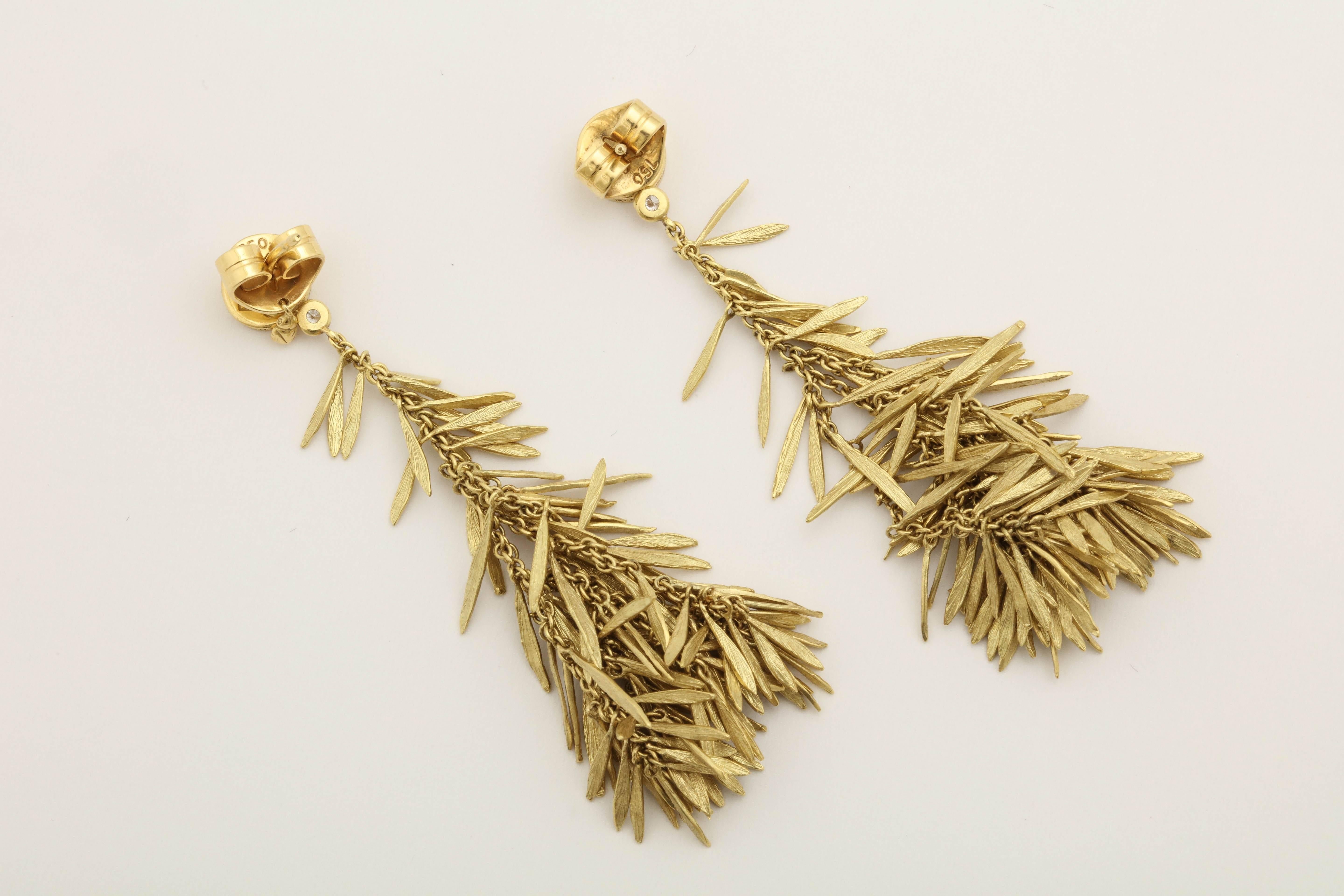 H. Stern Flexible Fringe Style Diamond Yellow Gold Chain Feather Earrings 2