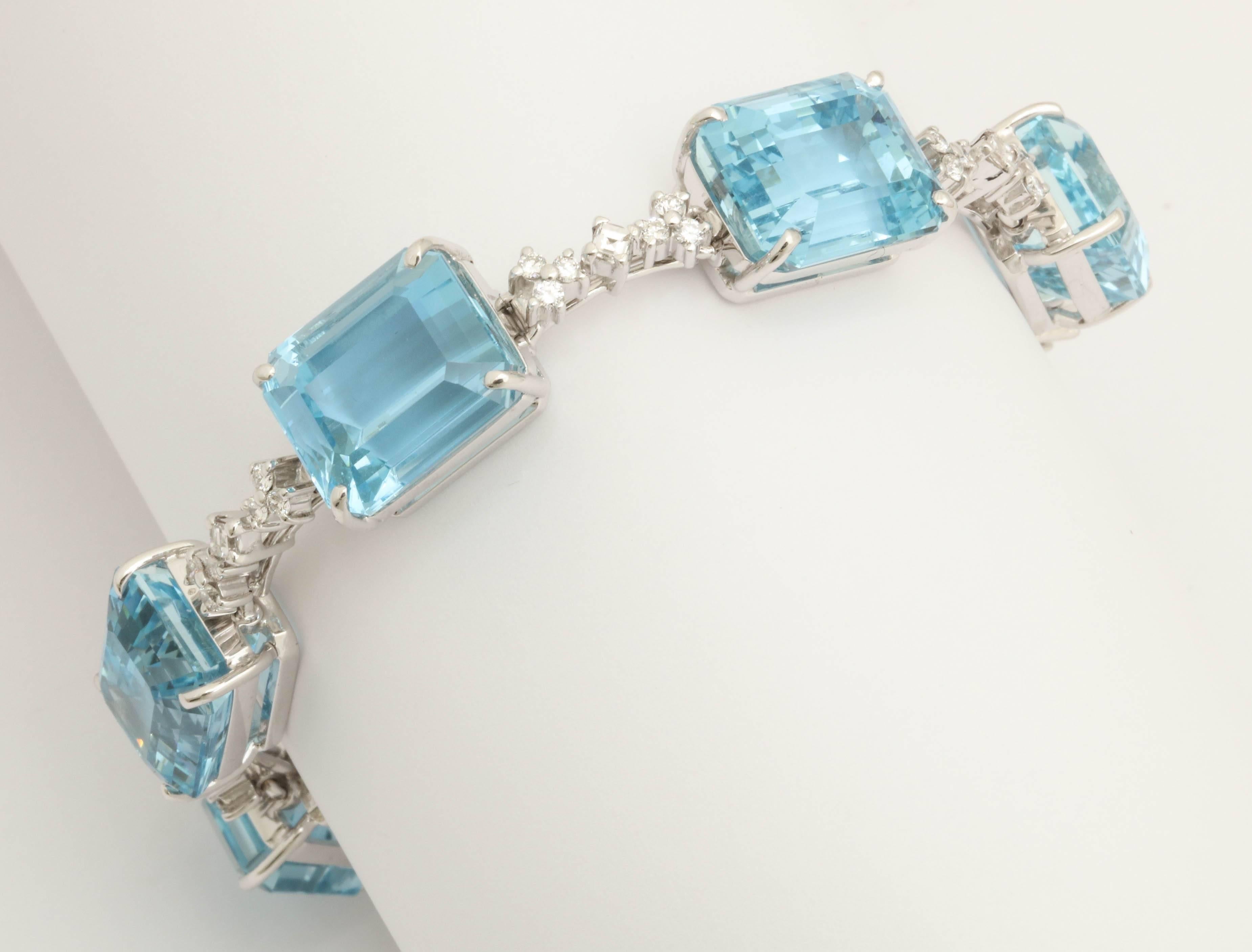 H.Stern Aquamarine Diamonds Flexible White Gold Straightline Bracelet 3