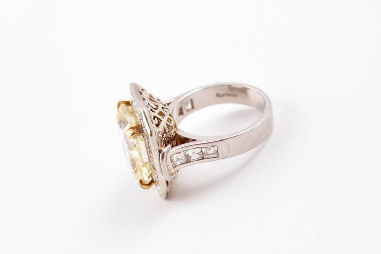 Gia Graded 10.26 Carat Fancy Yellow Diamond Platinum Ring For Sale at ...