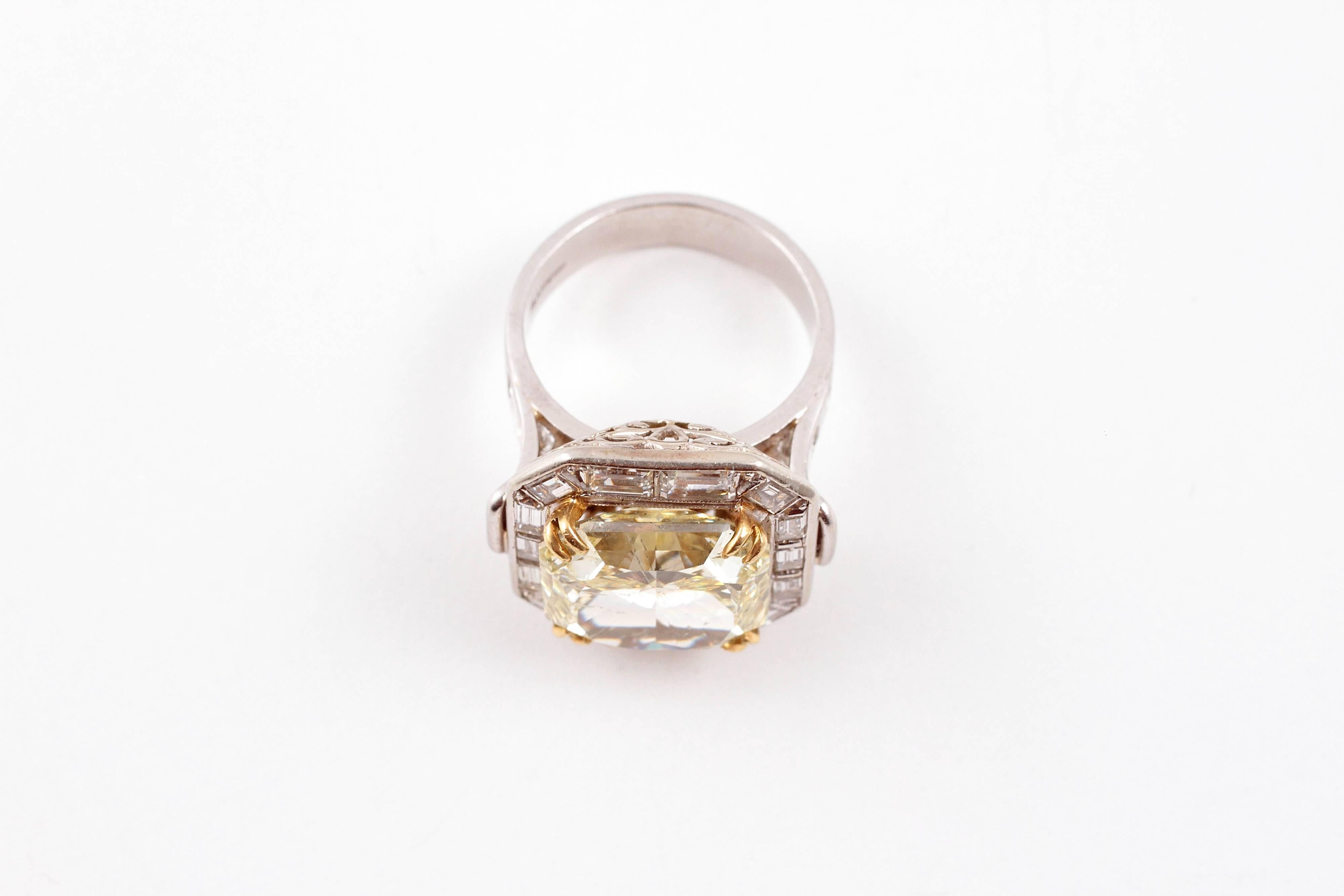 Gia Graded 10.26 Carat Fancy Yellow Diamond Platinum Ring 3