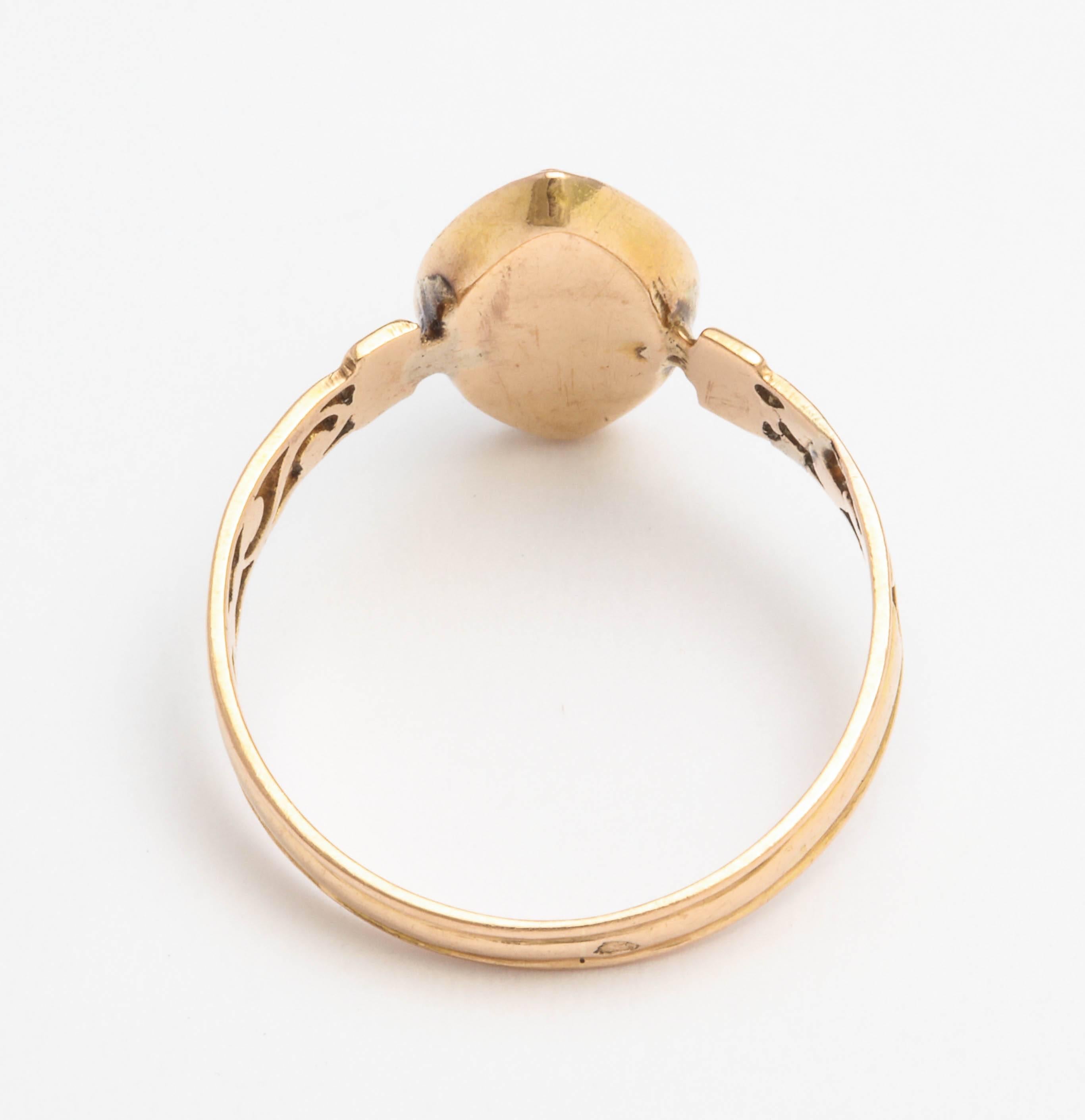 French Turquoise 18k Gold and Pearl Ring, 19th Century In Fair Condition In St. Catharines, ON
