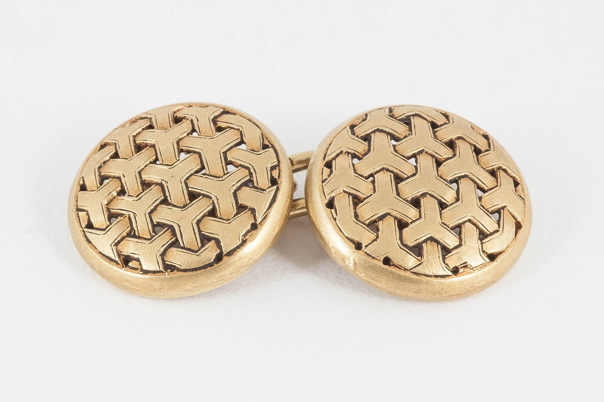 Art Nouveau  Cufflinks, openwork gold floral, French circa 1900 For Sale