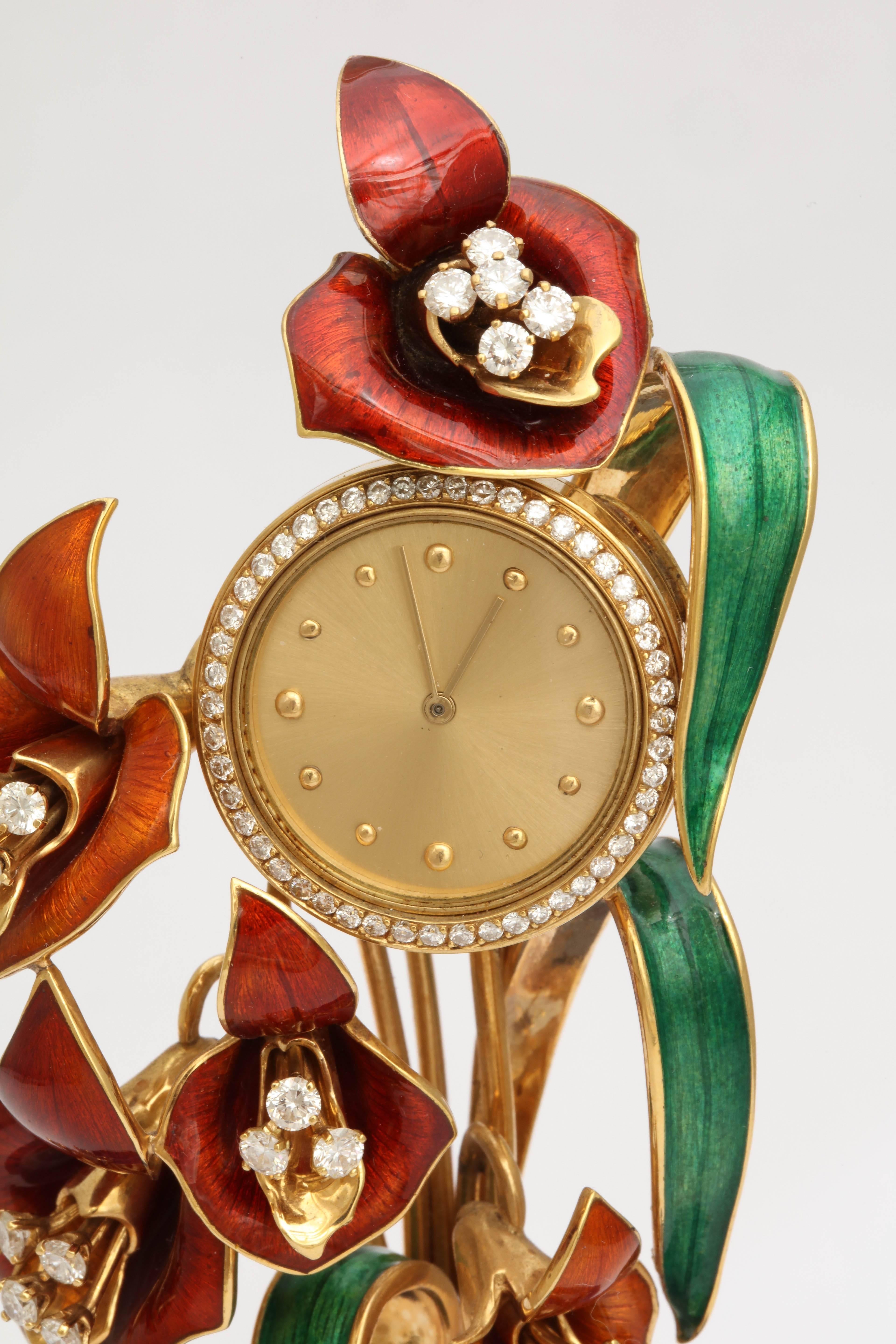 Uhr mit Blumenmuster aus Lapislazuli, Emaille und Diamant in Gold im Angebot 4