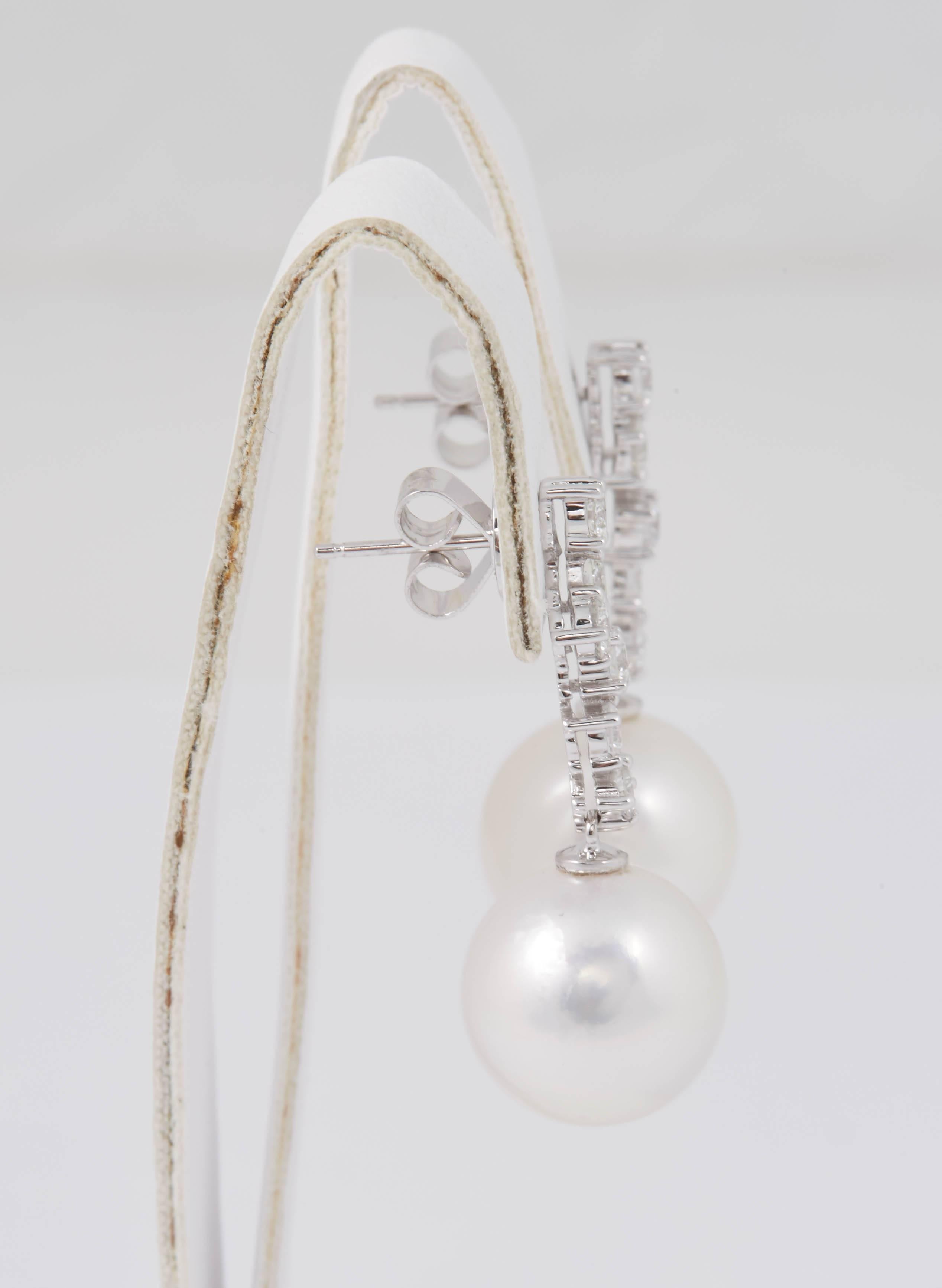 Women's Elegant South Sea Pearl and Diamonds Dangle Drop Earrings