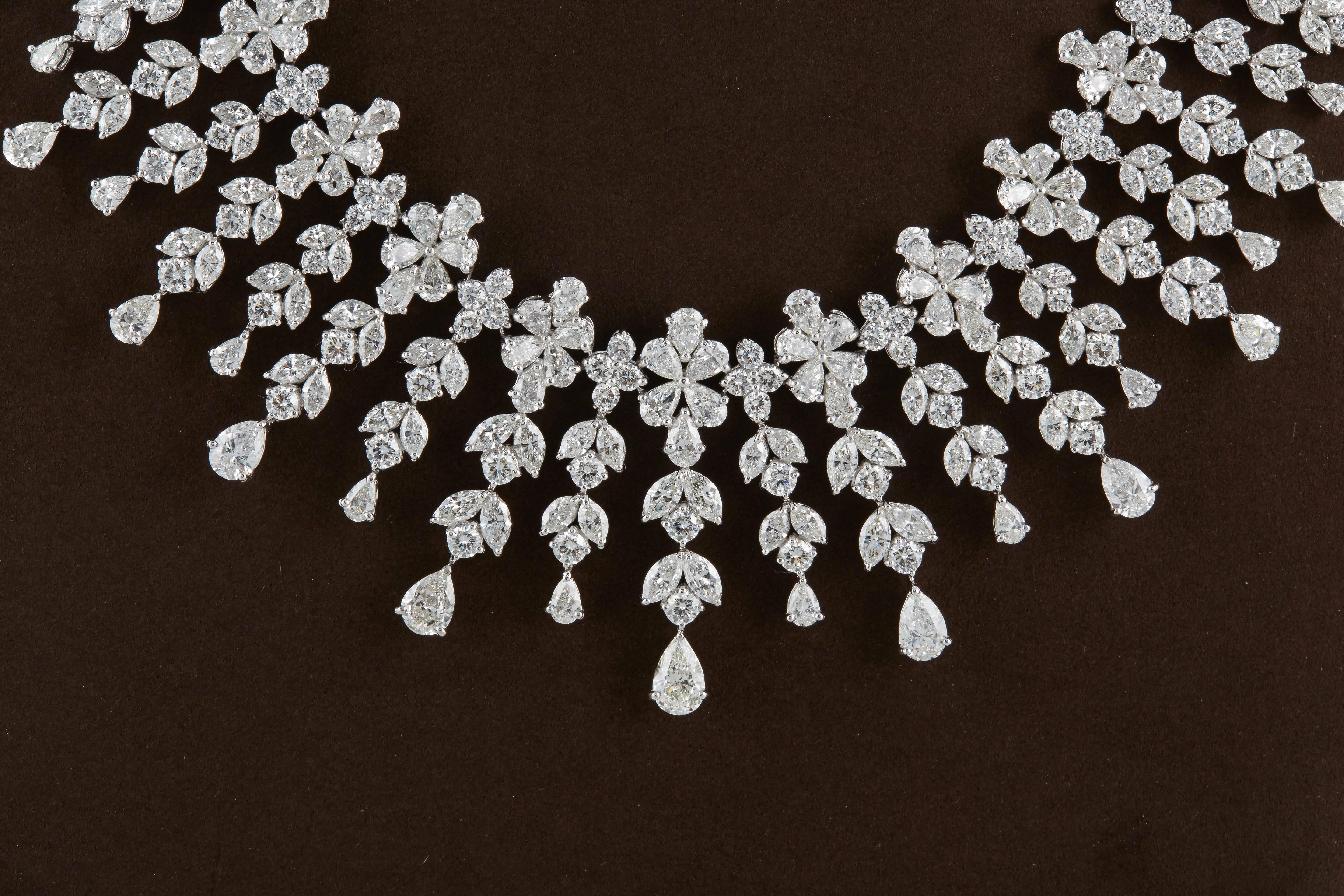 Magnificent Diamond Drop Necklace In New Condition For Sale In New York, NY