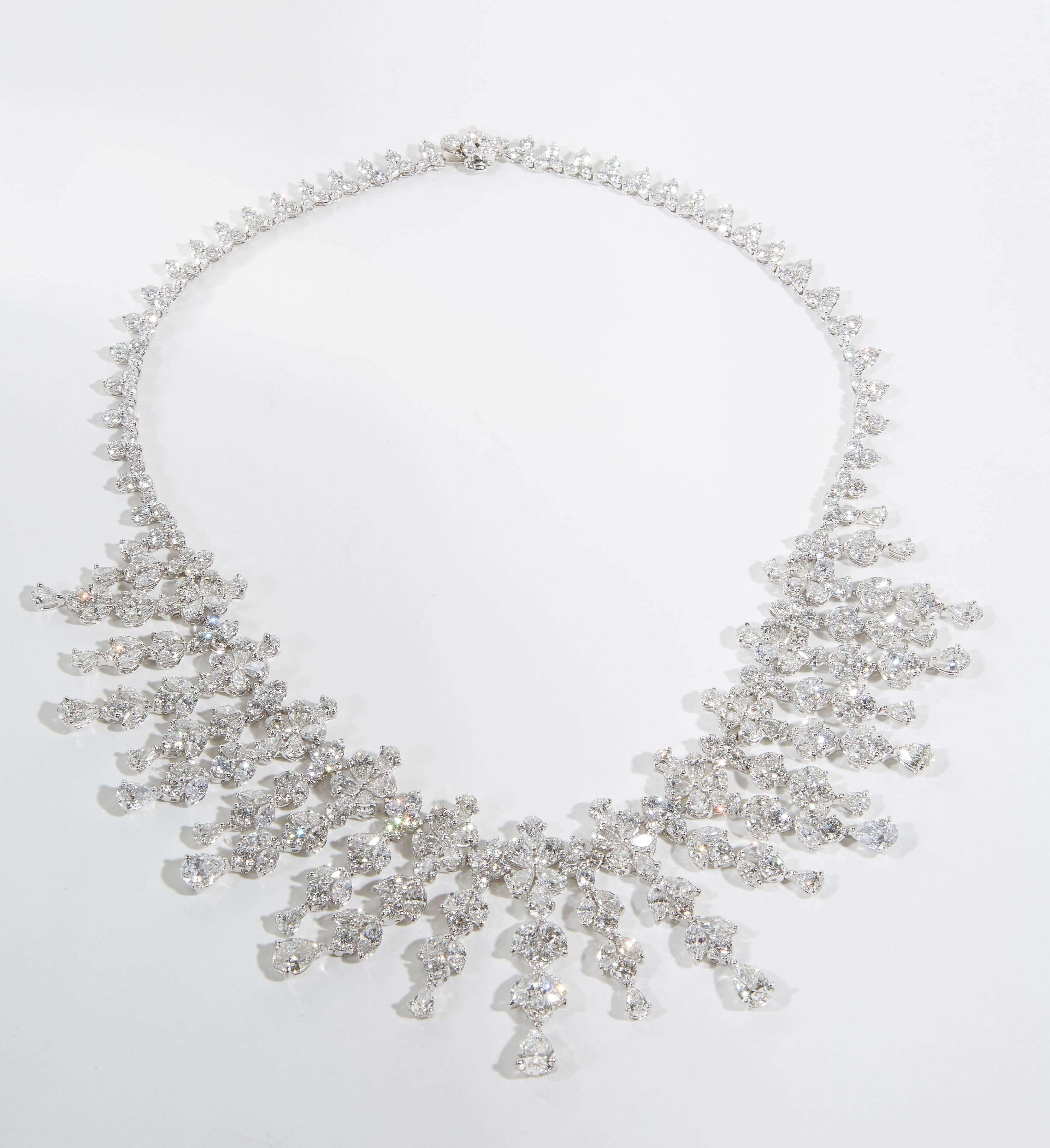 Magnificent Diamond Drop Necklace For Sale 4
