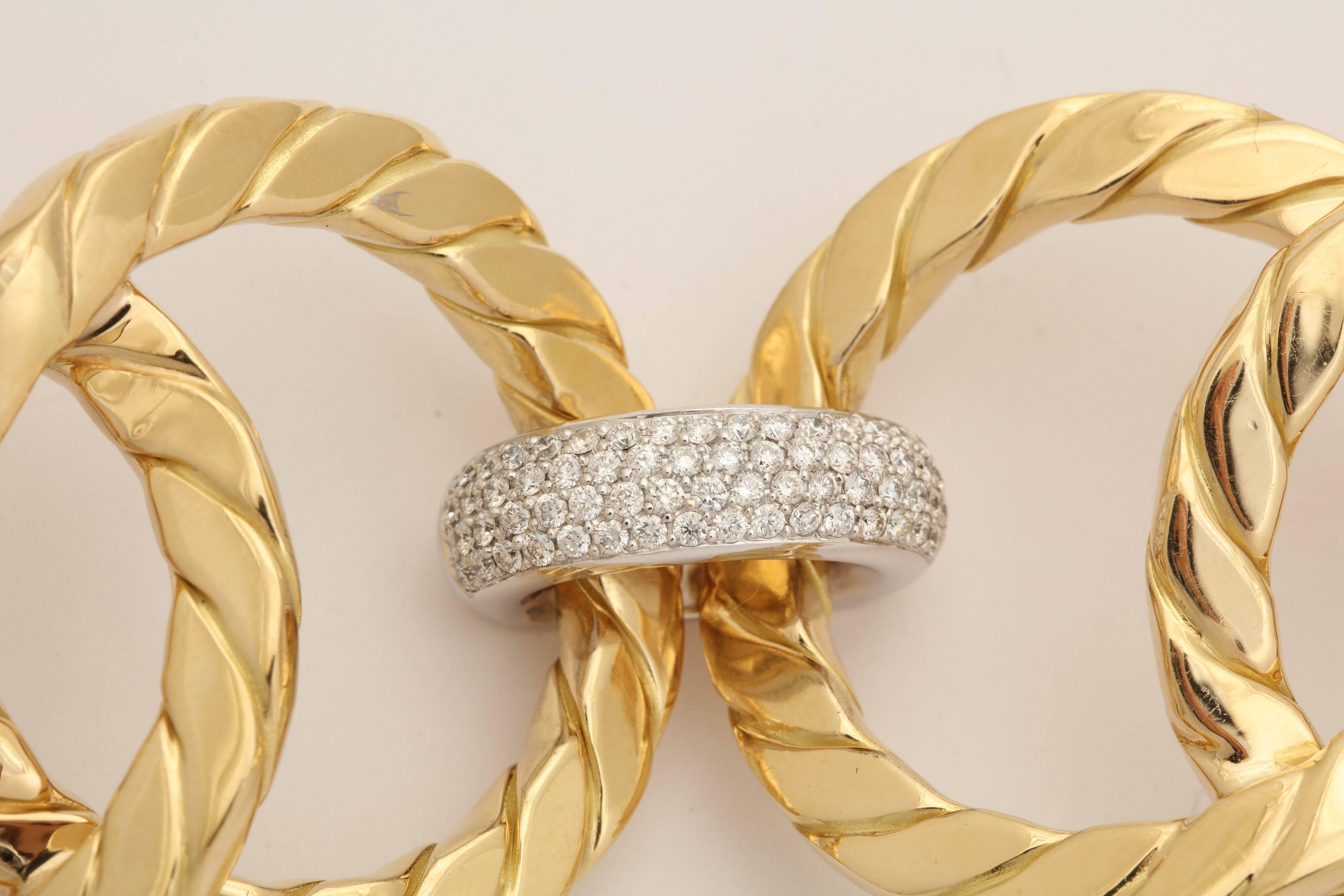 Women's 1990s Nicolis Cola Large Open Link Textured Diamond Gold Bracelet