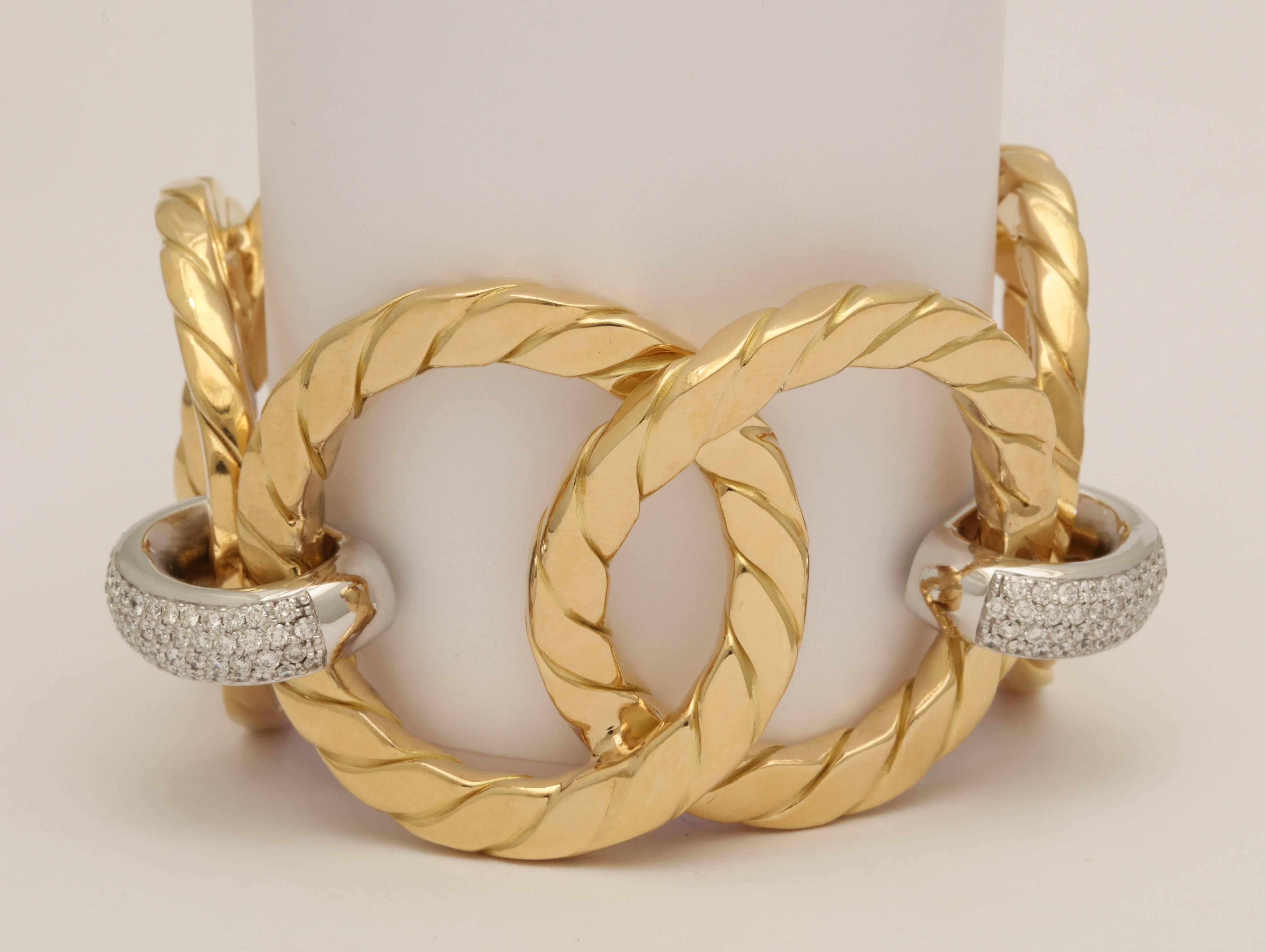 1990s Nicolis Cola Large Open Link Textured Diamond Gold Bracelet 4