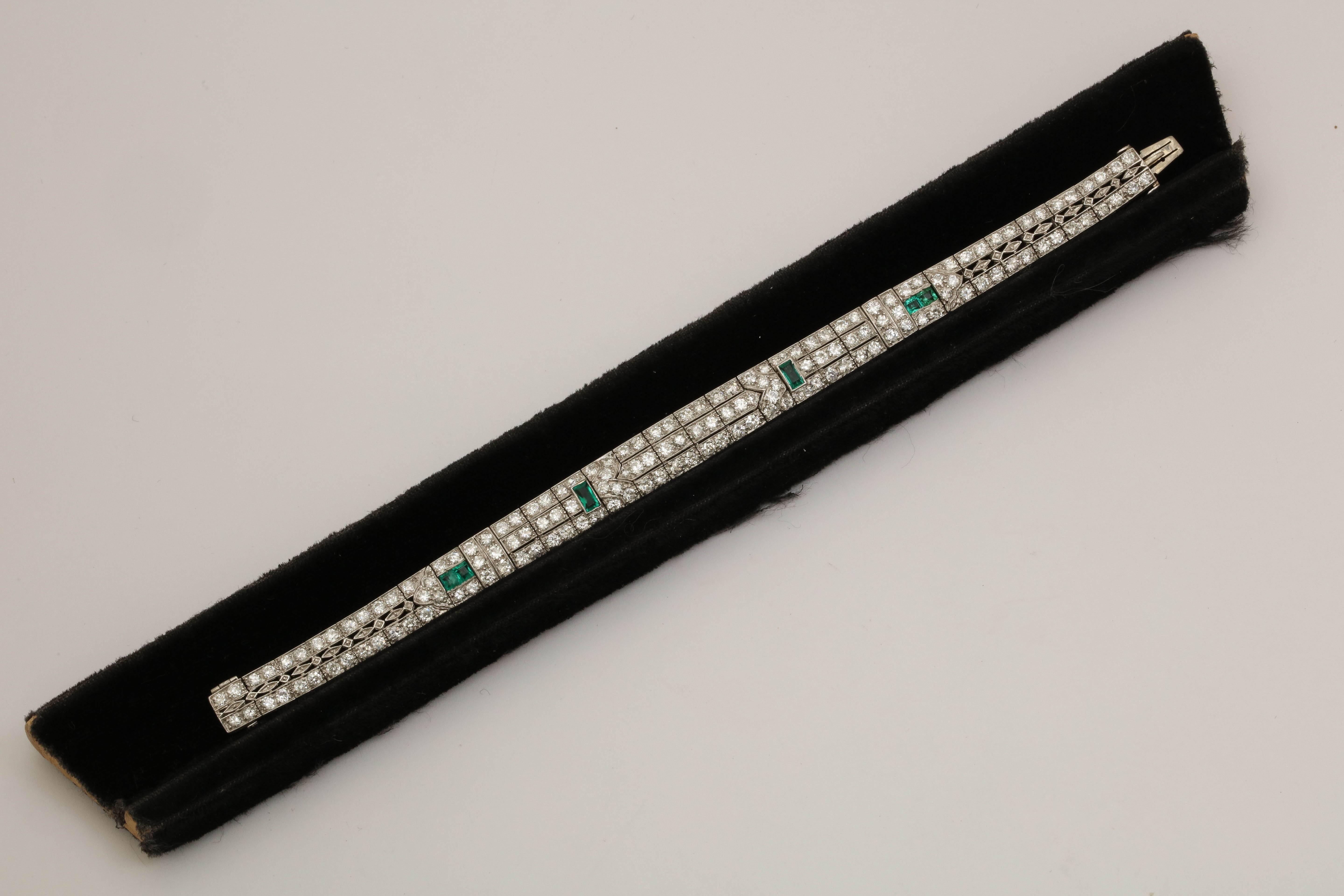 Art Deco Elegant Triple Straightline Diamond with Emeralds Platinum Bracelet In Good Condition In New York, NY