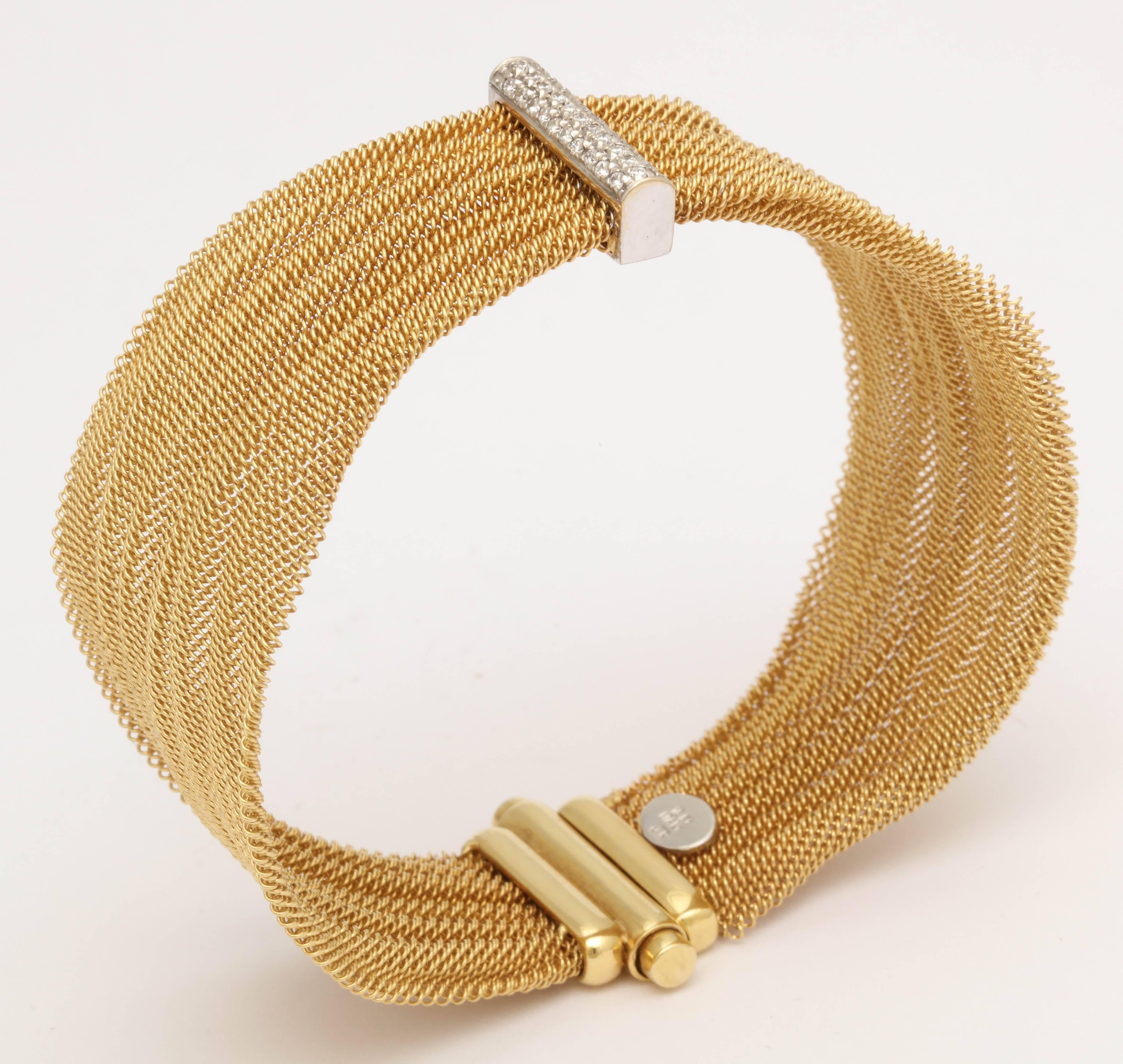 1960s Ribbon Design Flexible Woven Mesh Diamond and Gold Bracelet 2