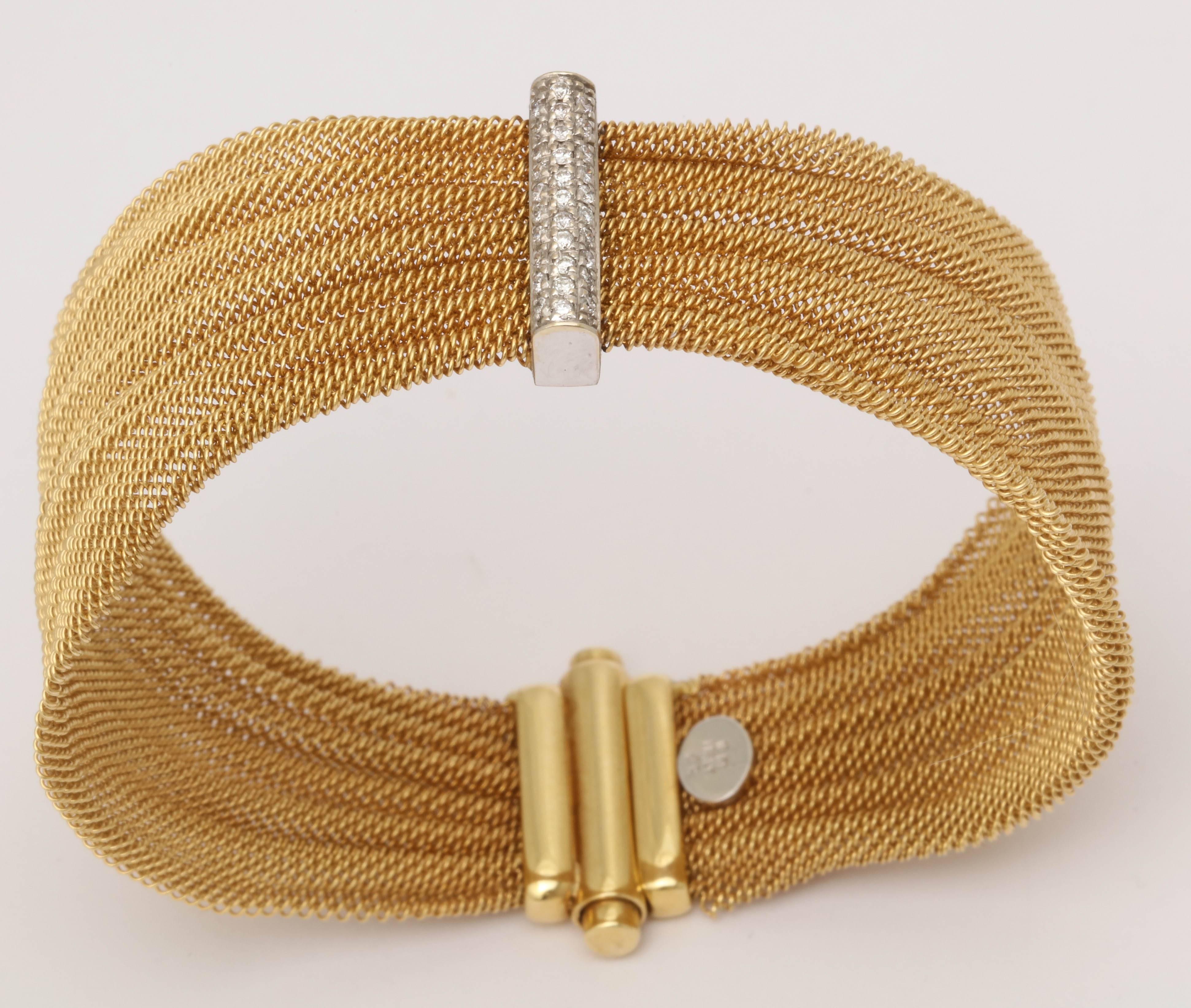 1960s Ribbon Design Flexible Woven Mesh Diamond and Gold Bracelet 3