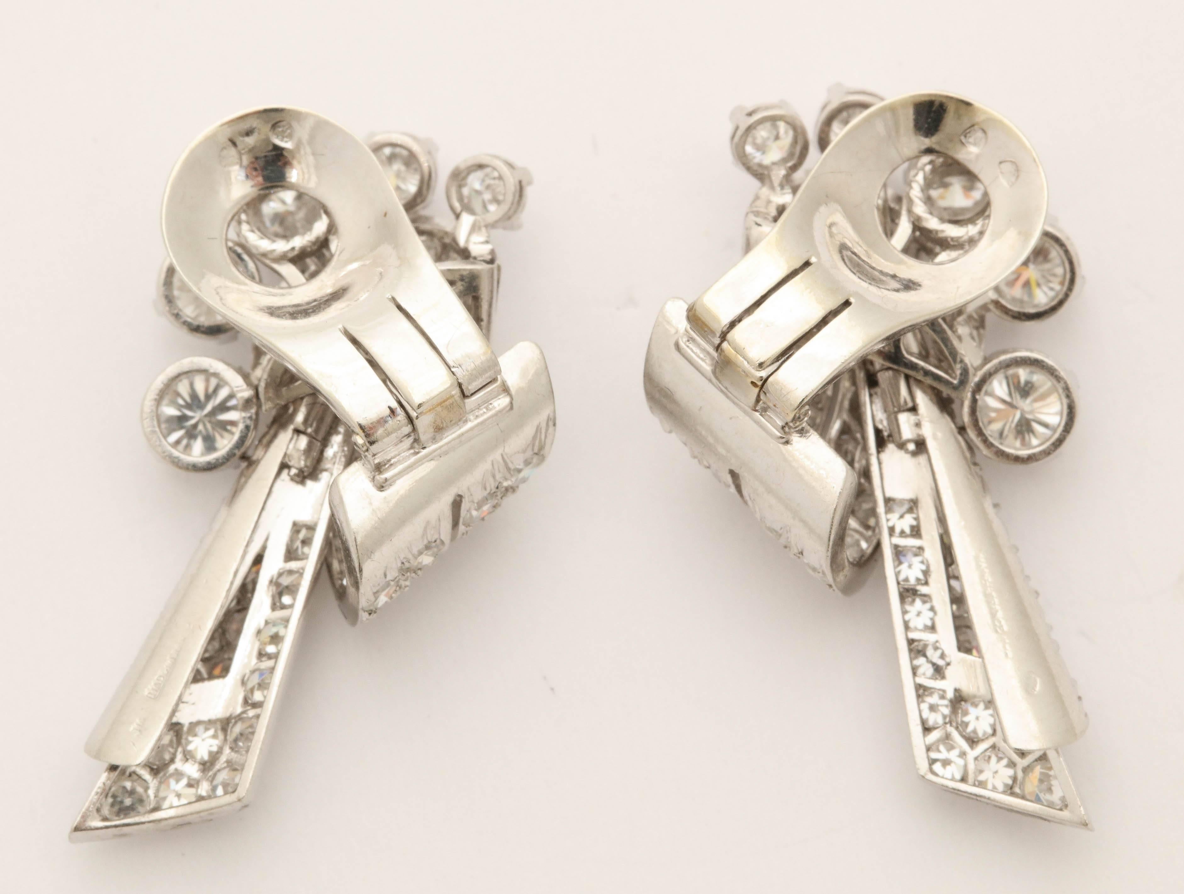 1940s French Drape Design Baguette with Round Diamonds Platinum Earclips In Excellent Condition In New York, NY