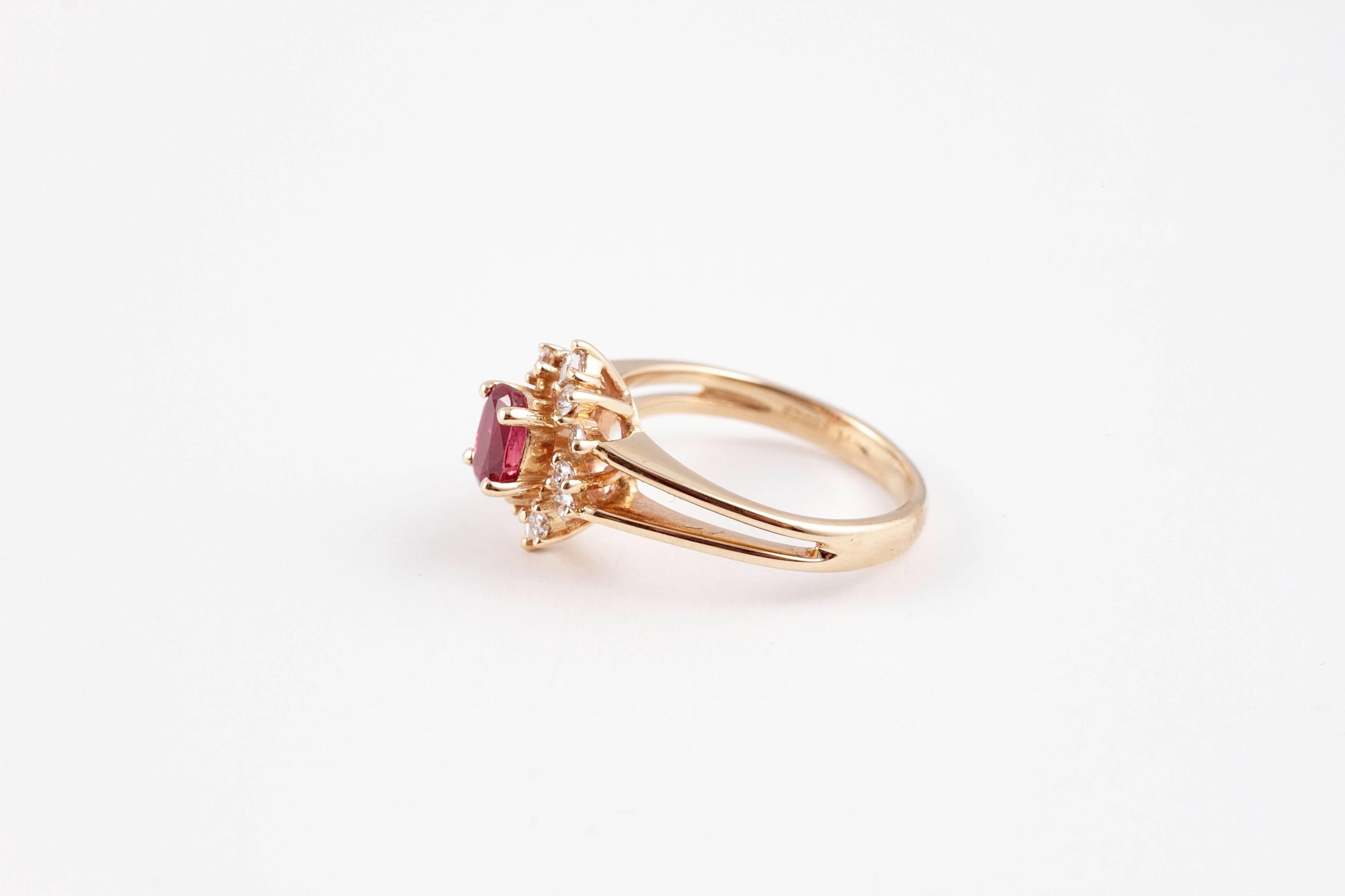 Ruby Diamond Yellow Gold Ring In Good Condition In Dallas, TX