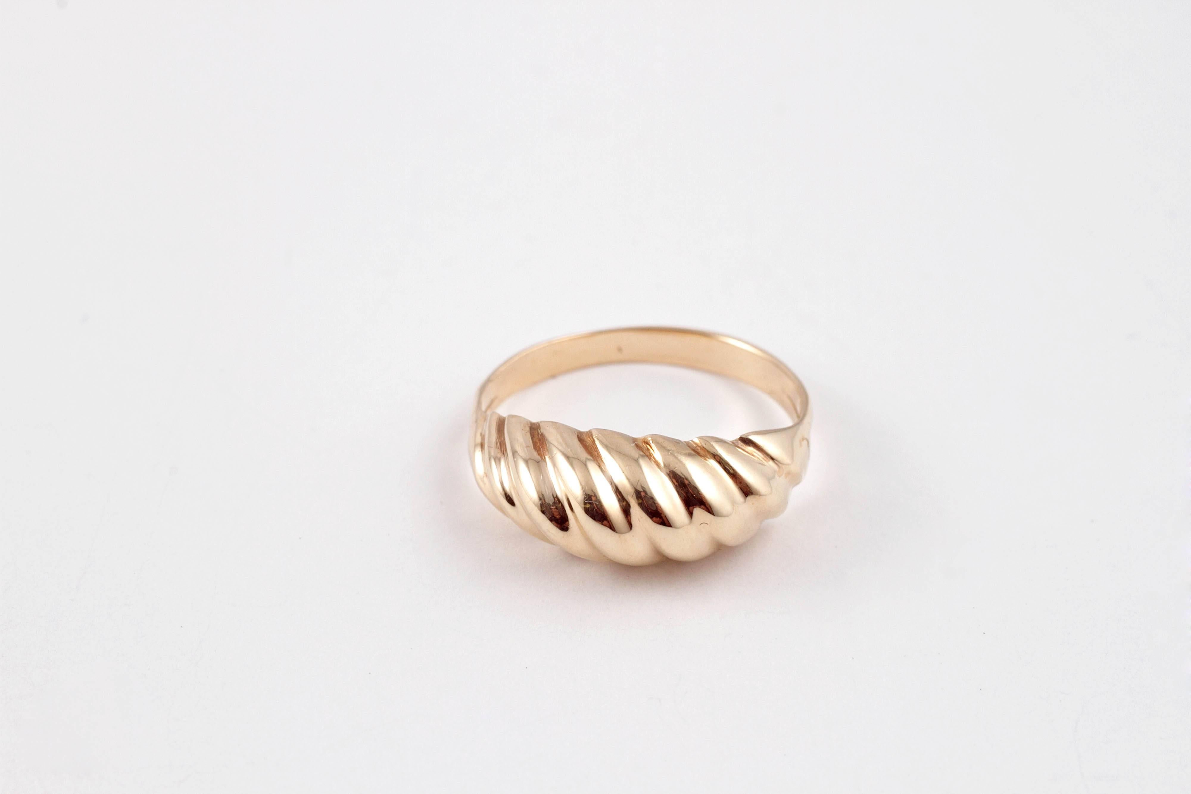 Women's or Men's Yellow Gold Swirl Ring