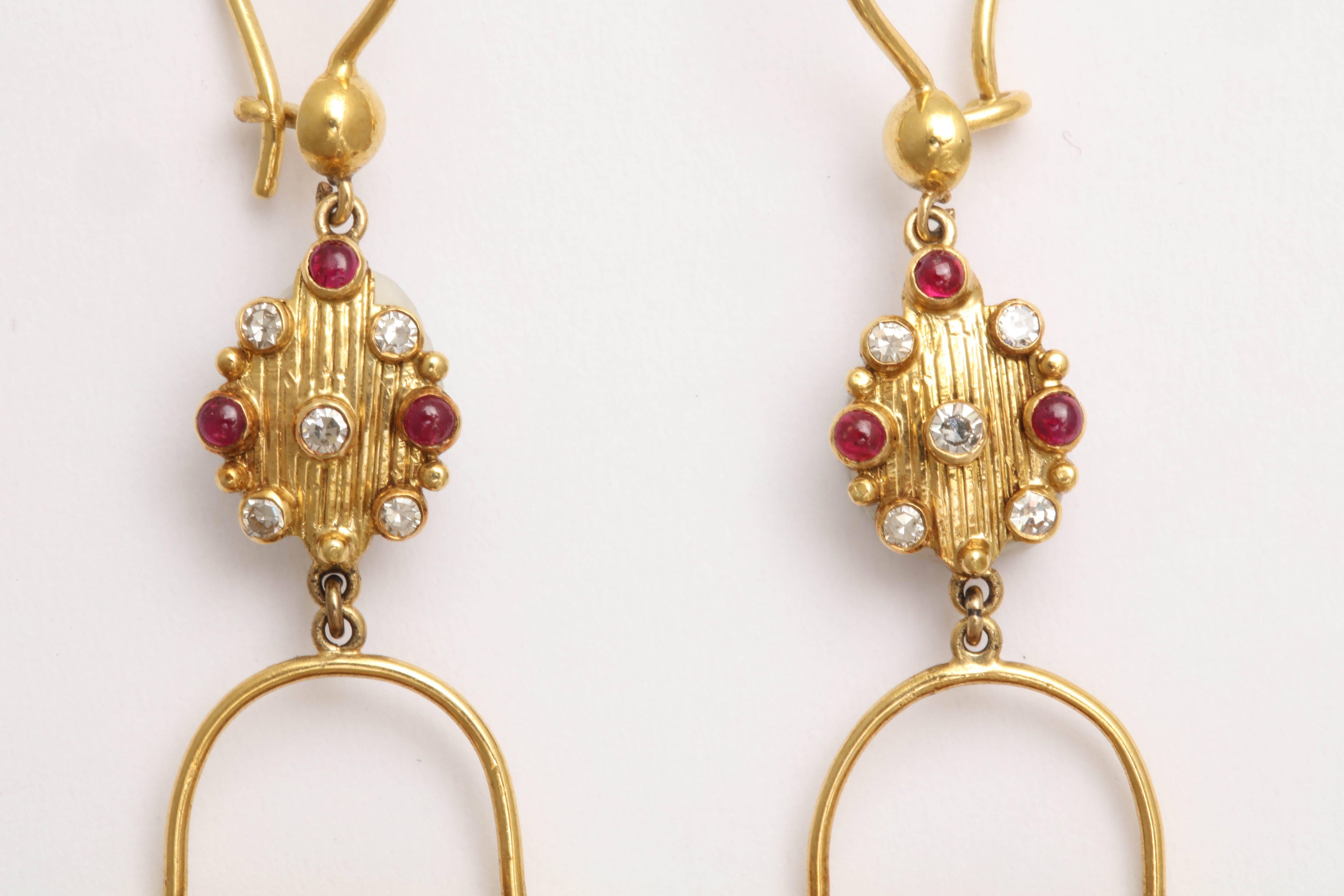One of a Kind Gold and Ruby Earrings In New Condition For Sale In TRYON, NC