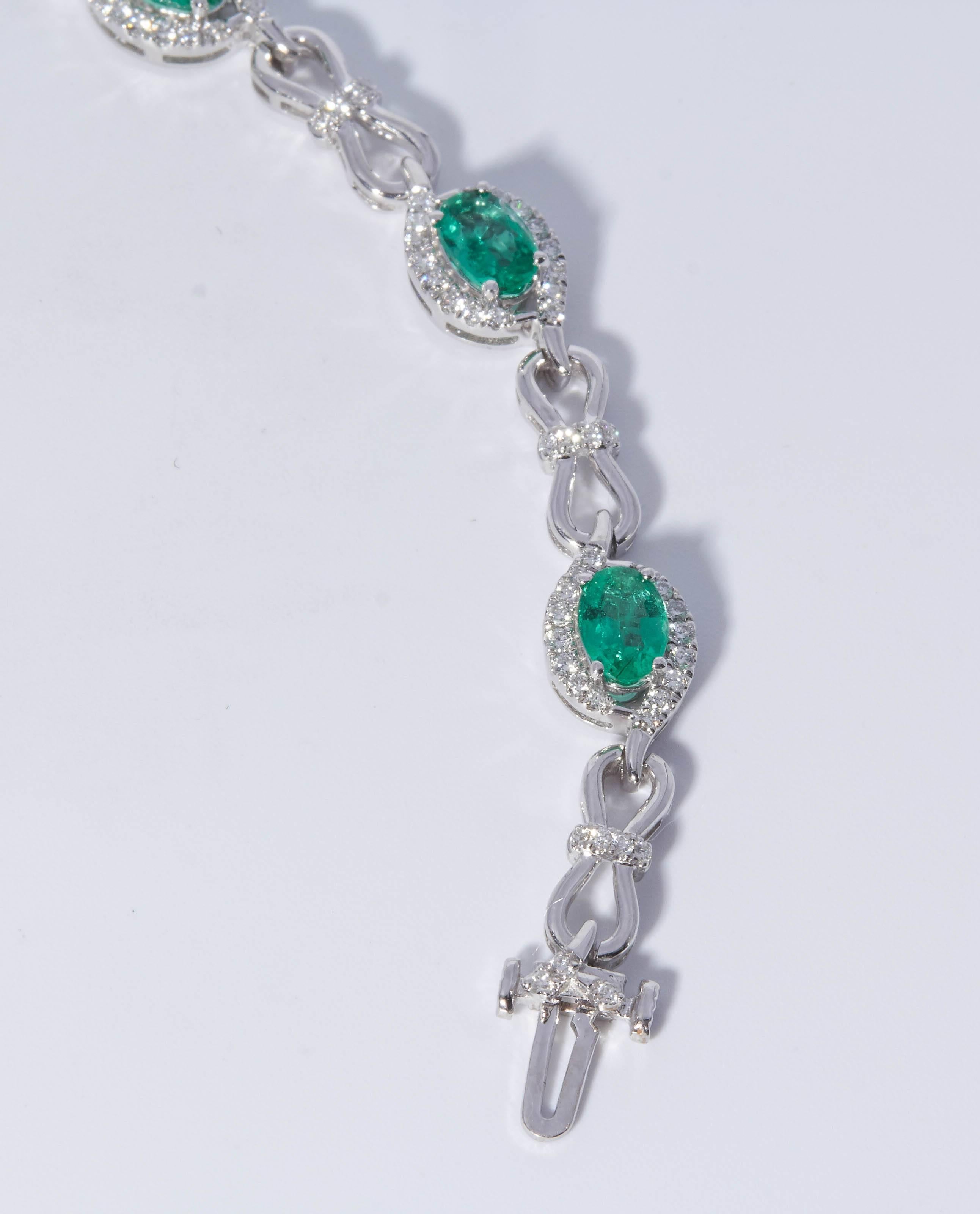 Emerald and Diamond Tennis Bracelet In New Condition In New York, NY