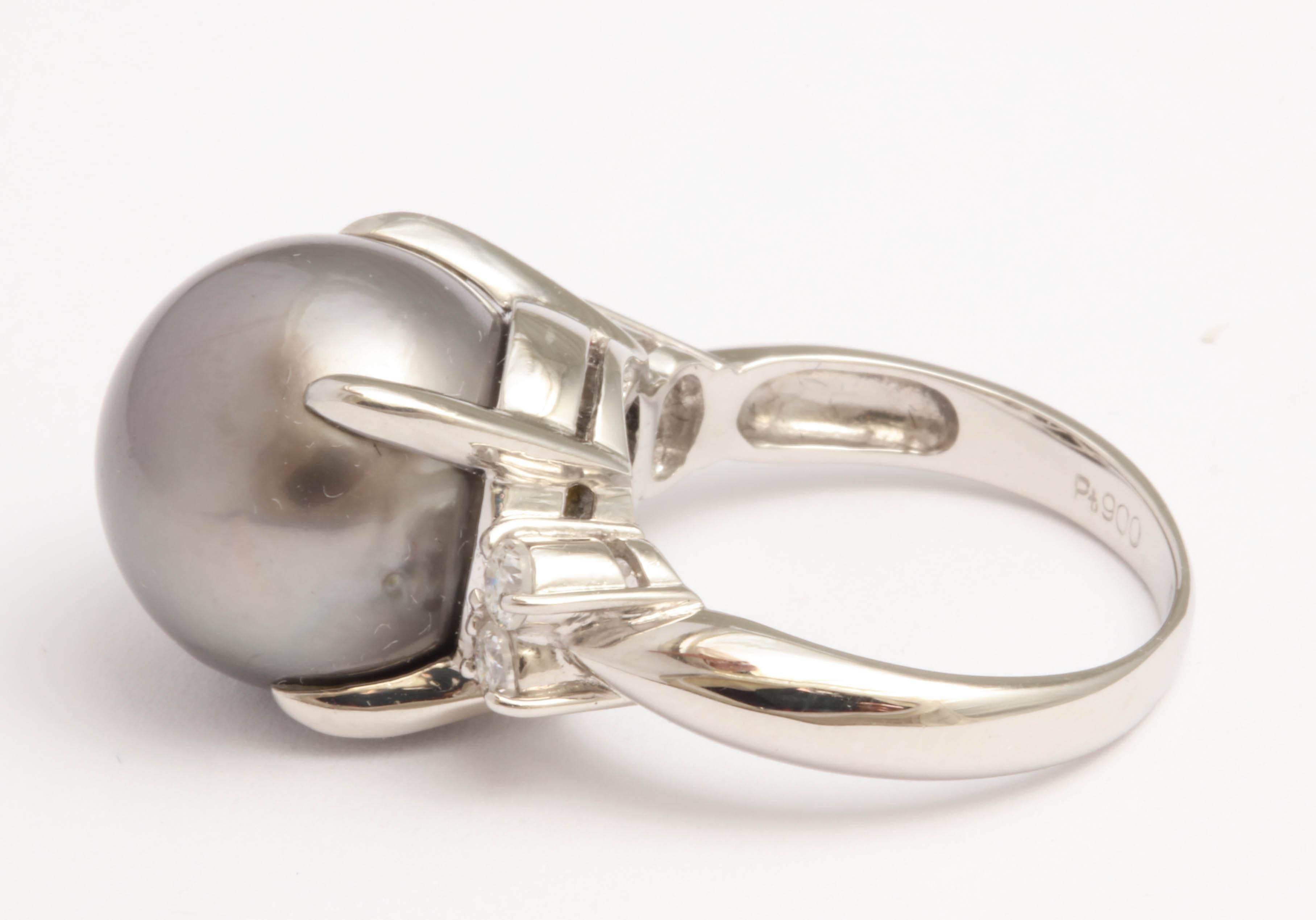 South Sea Pearl Diamond Ring In Excellent Condition For Sale In New York, NY