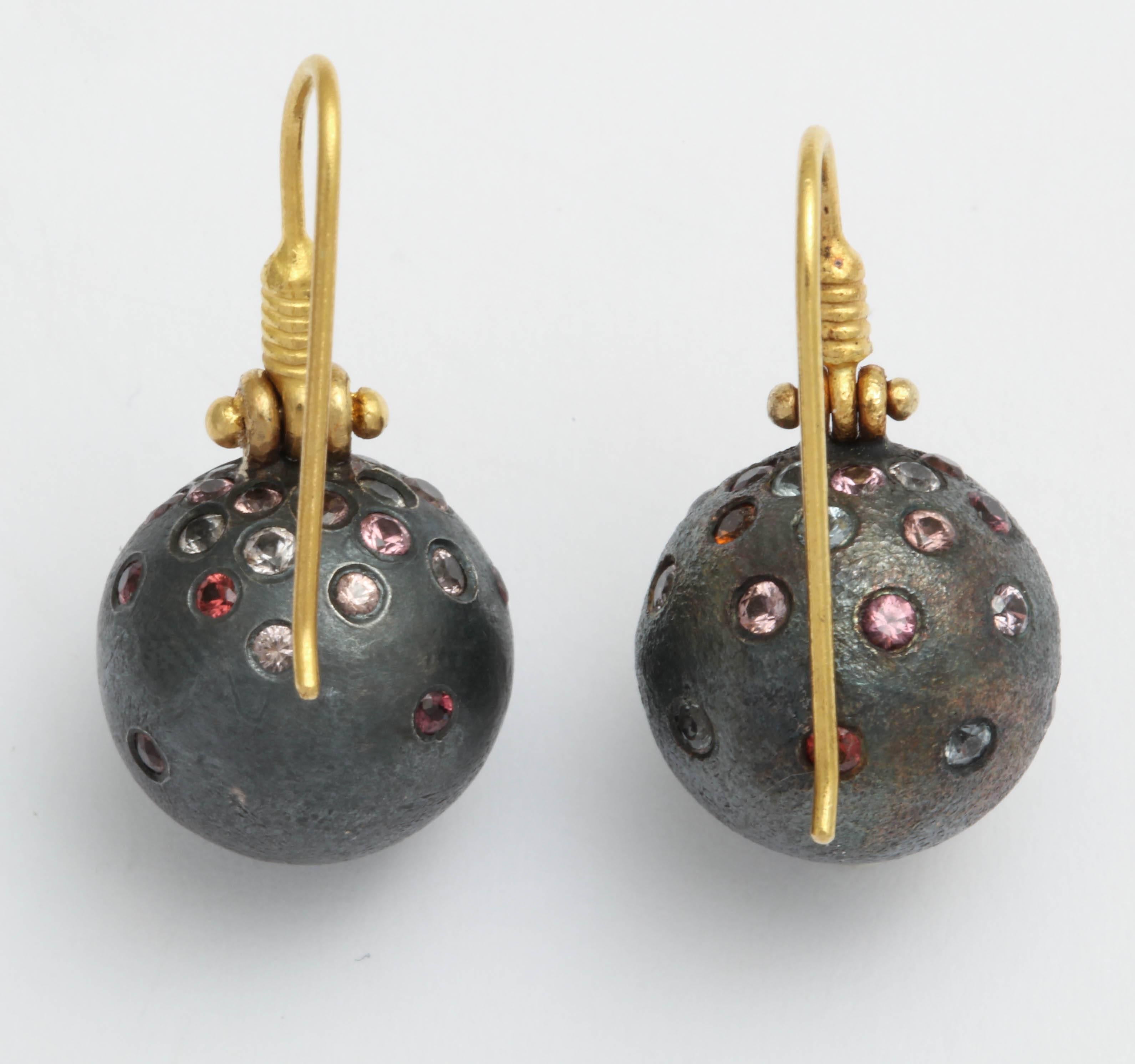 Contemporary Rhodium Plated Silver Spinel and Gold Earrings For Sale