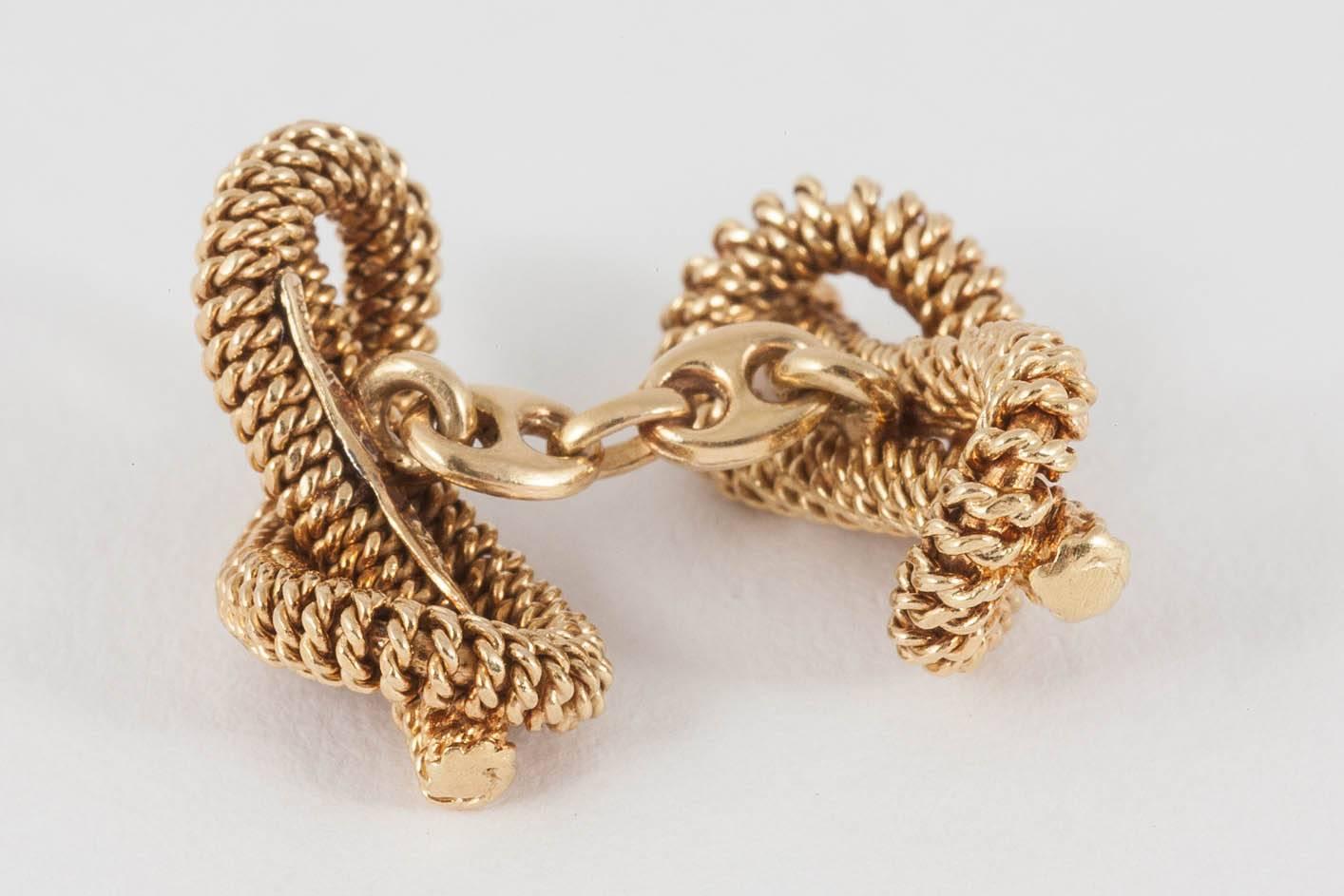 1950s Tiffany & Co. 18 Karat Gold Knot Cufflinks In New Condition In London, GB