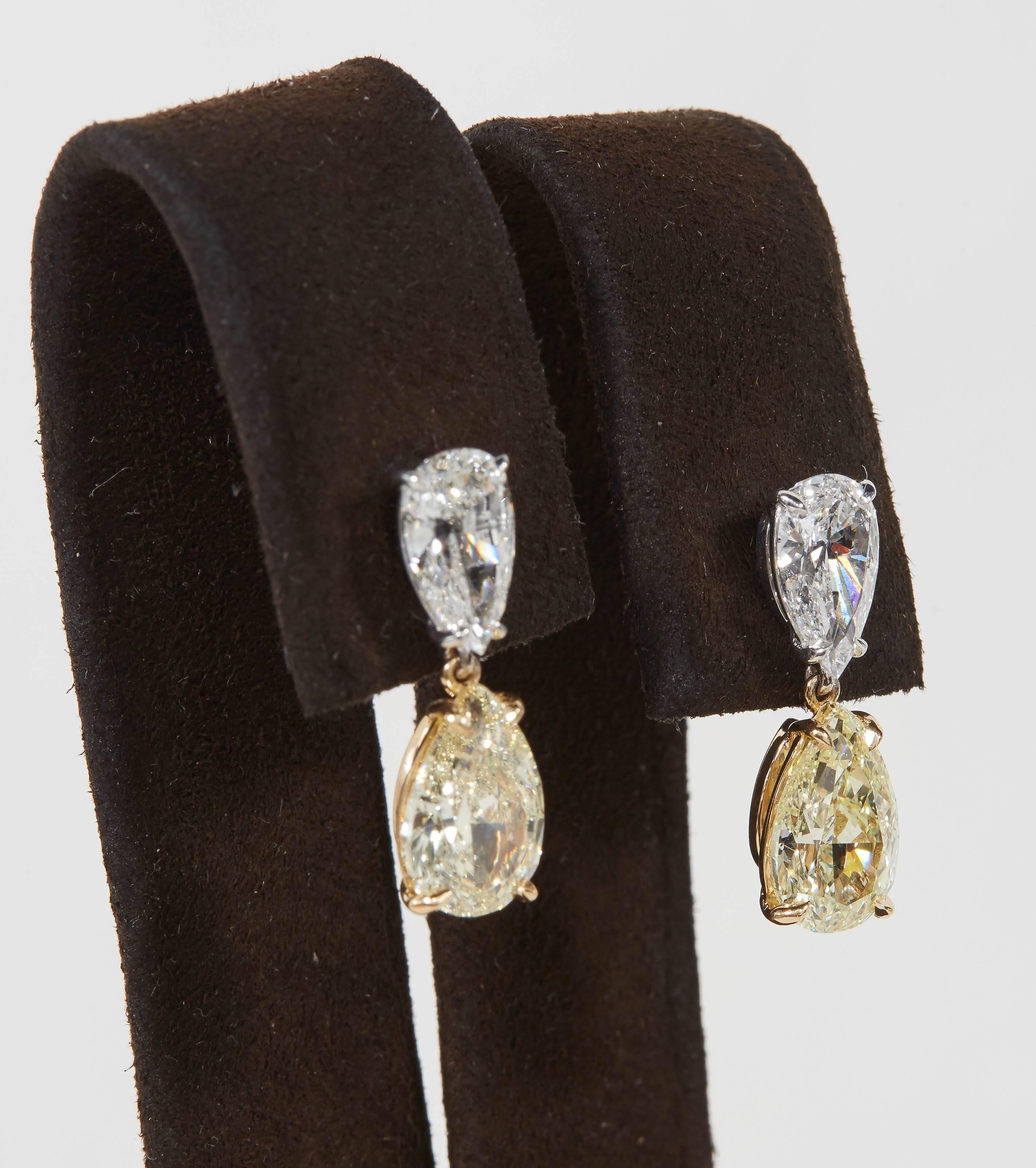 Yellow and White Diamond Drop Earrings In New Condition In New York, NY