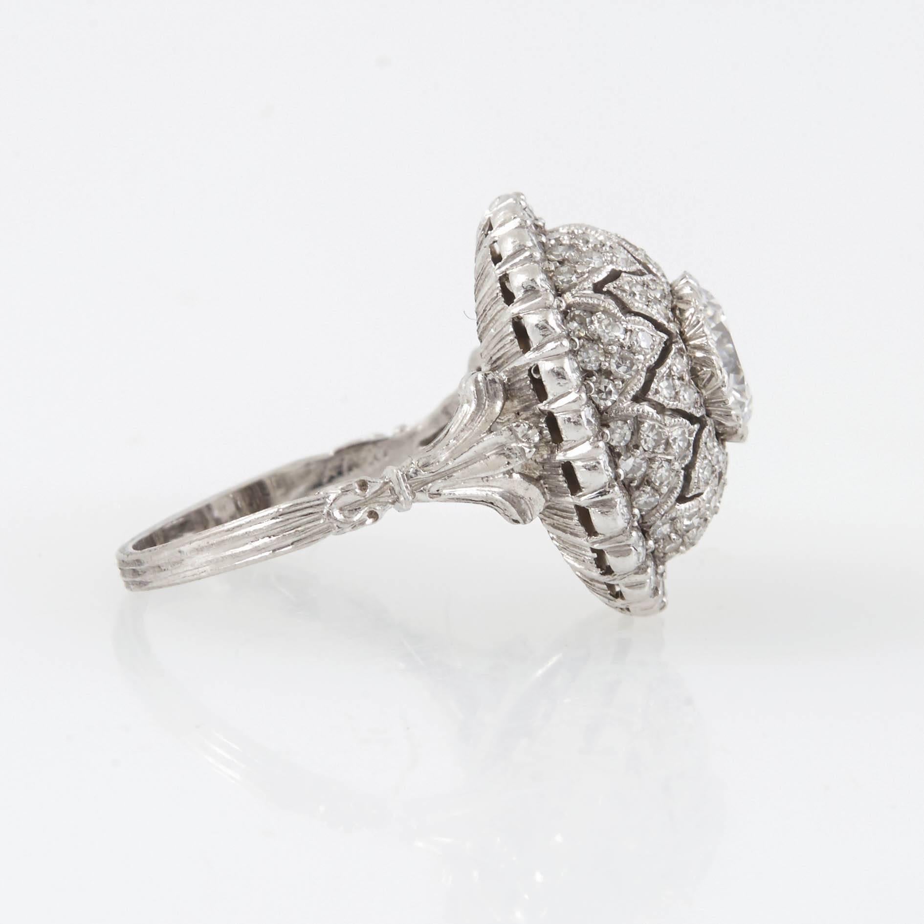 Mario Buccellati Platinum and Diamond Ring In Excellent Condition In New York, NY