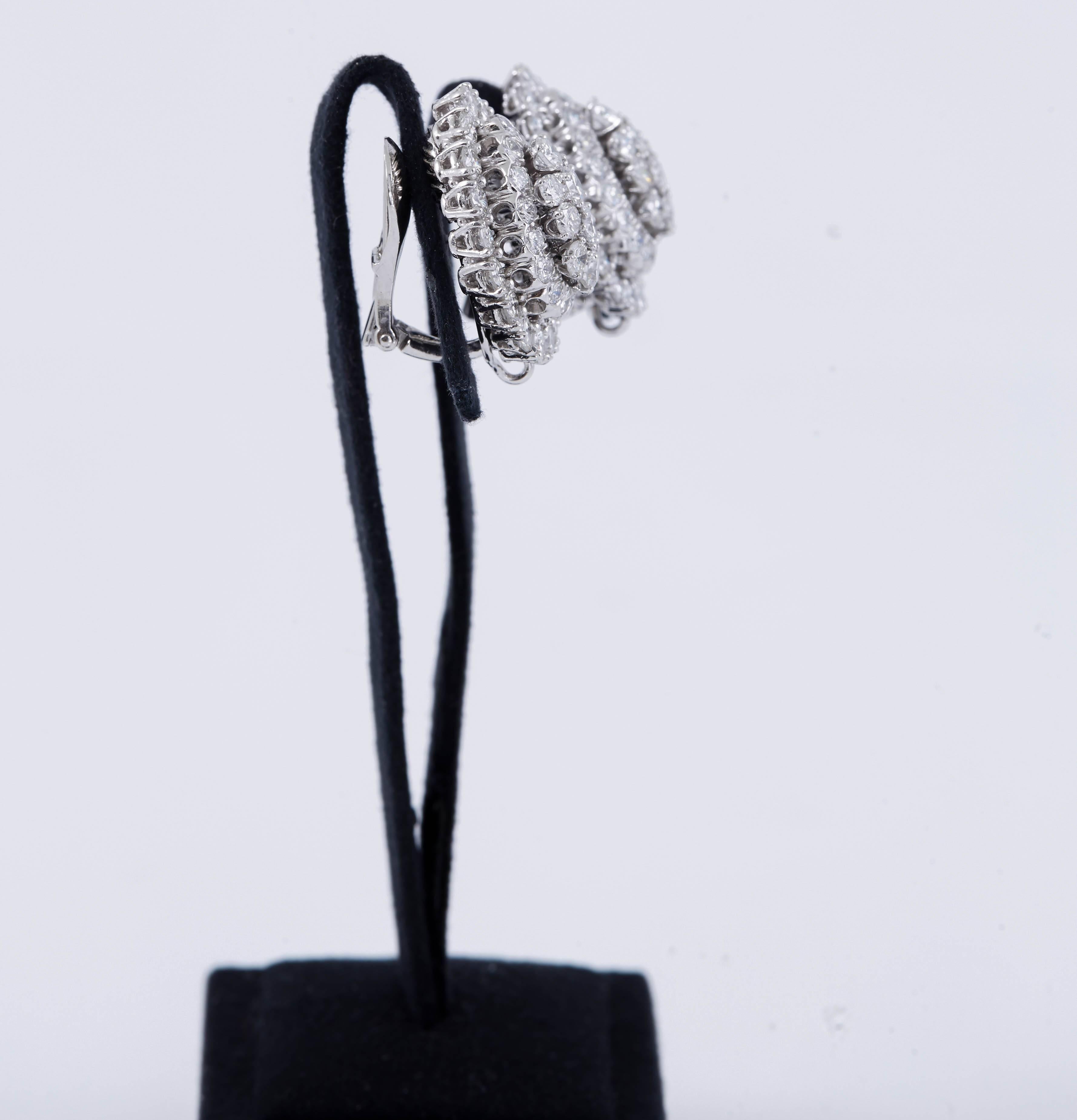 Boucles d'oreilles en platine avec diamants de David Webb Pour femmes en vente
