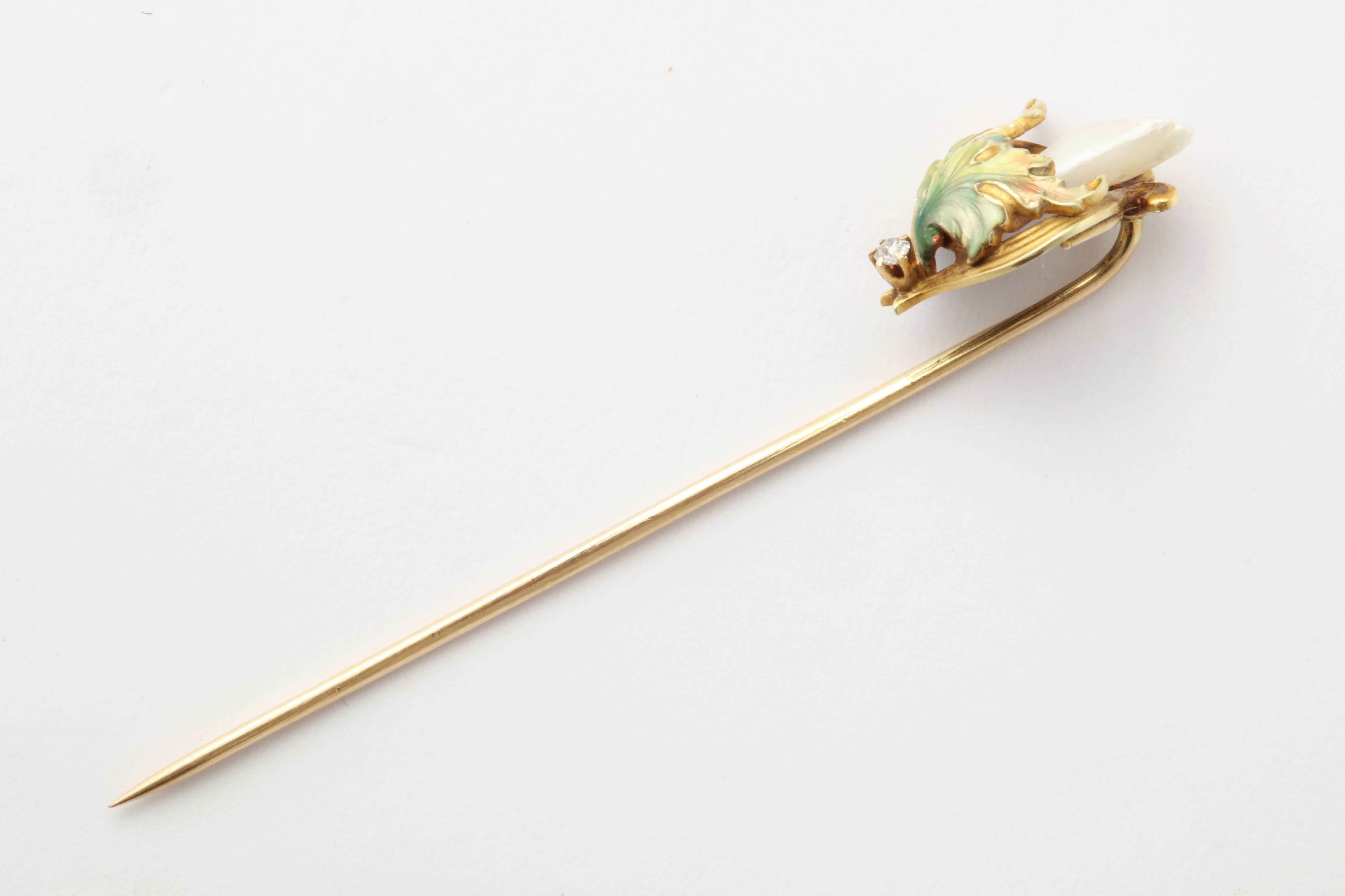 Lovely Enameled Art Nouveau Stick Pin with Pearl and Diamond In Excellent Condition In New York, NY