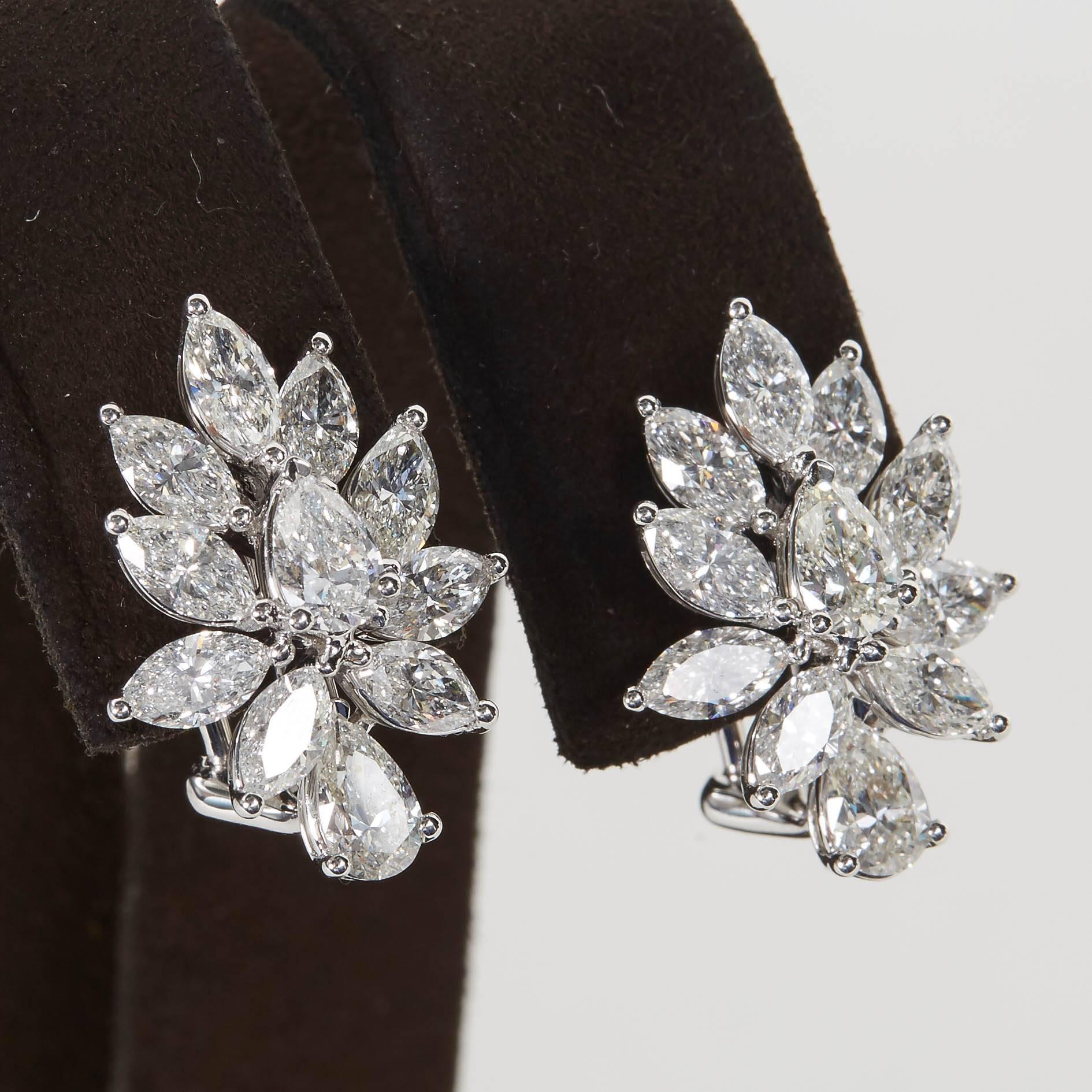 Diamond Cluster Earrings In New Condition In New York, NY