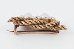 Entwined Double Heart Natural Pearl & 18 Carat Gold Brooch, English circa 1880