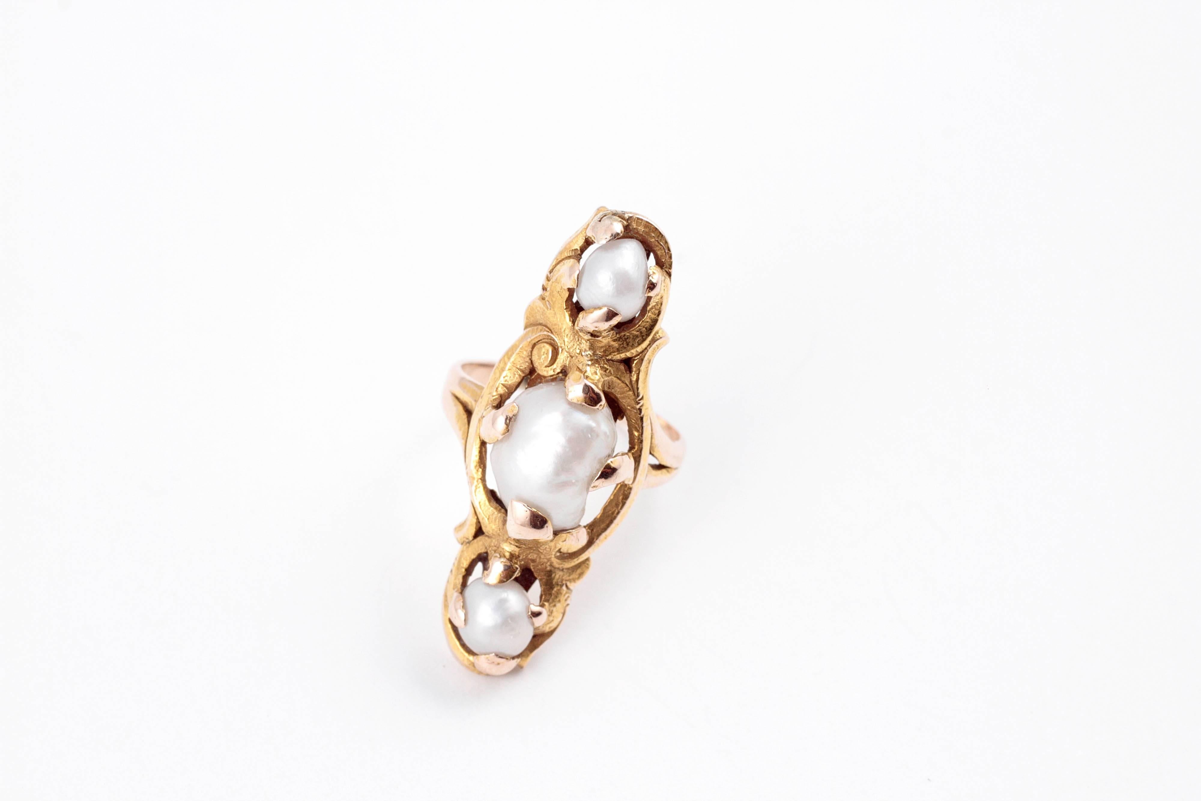 Art Nouveau Pearl Yellow Gold Ring In Good Condition In Dallas, TX