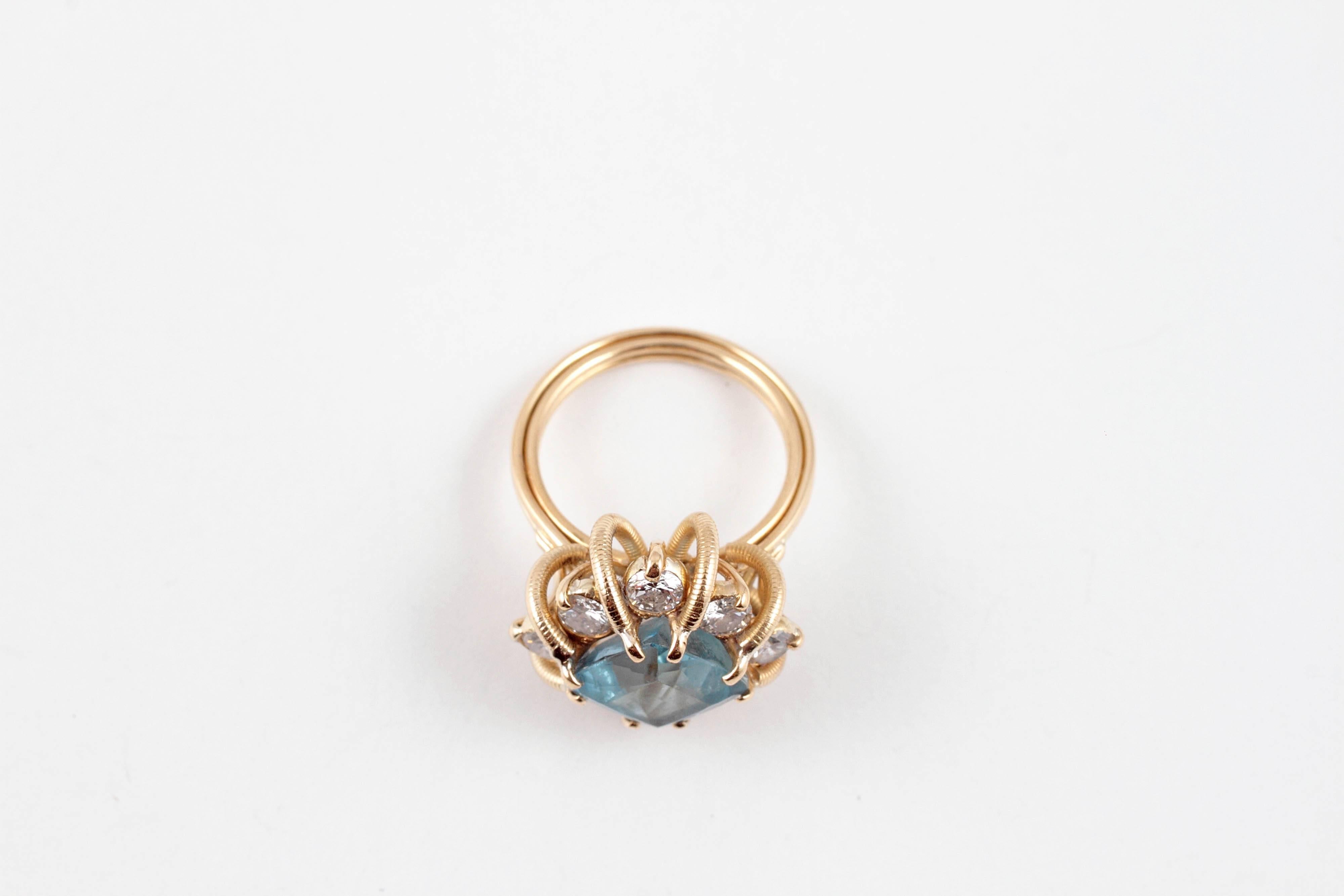 Fabuloso anillo de aguamarina de 3,00 quilates y diamantes de 1,30 quilates en venta 2