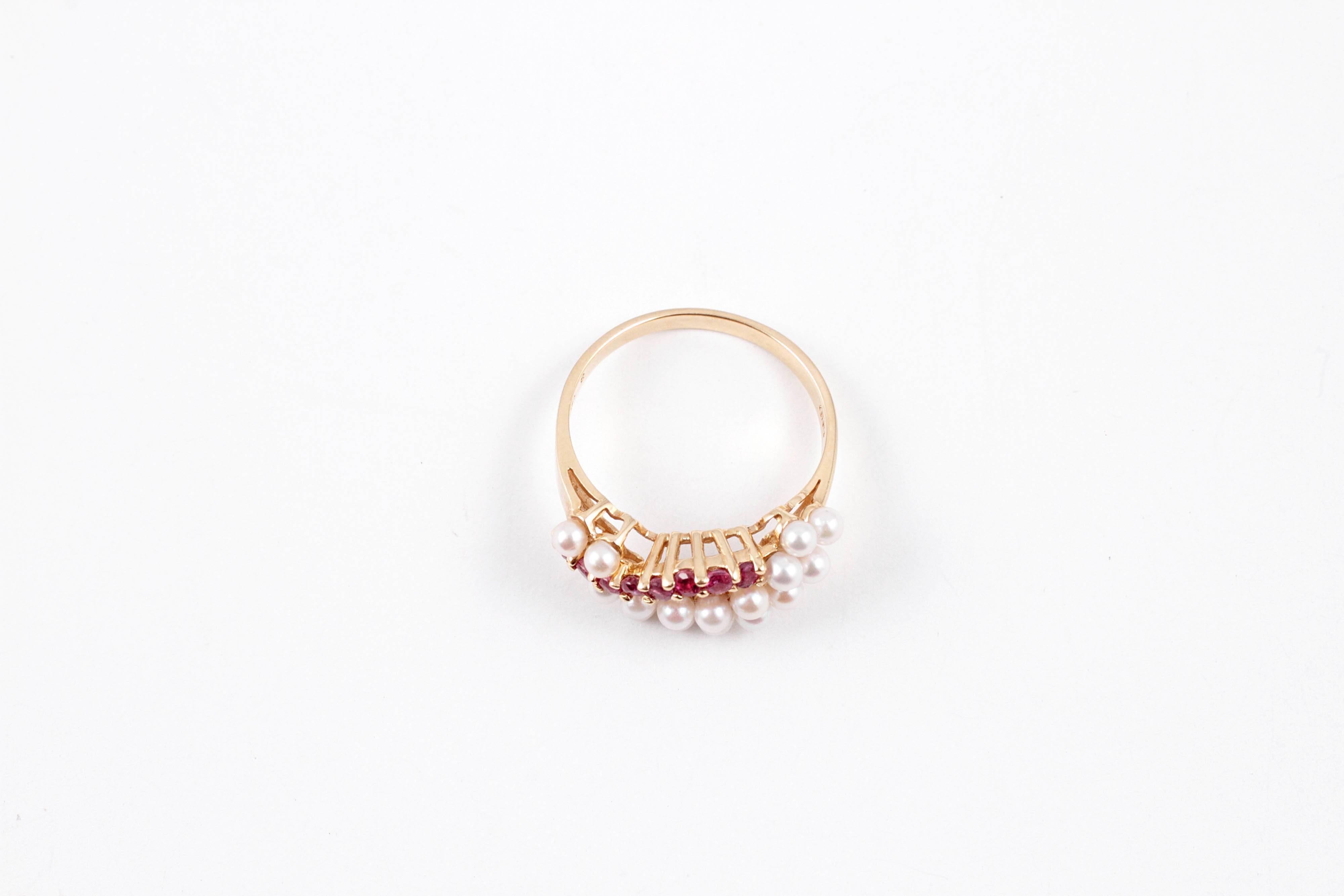 Cultured Pearl Ruby Yellow Gold Ring 4