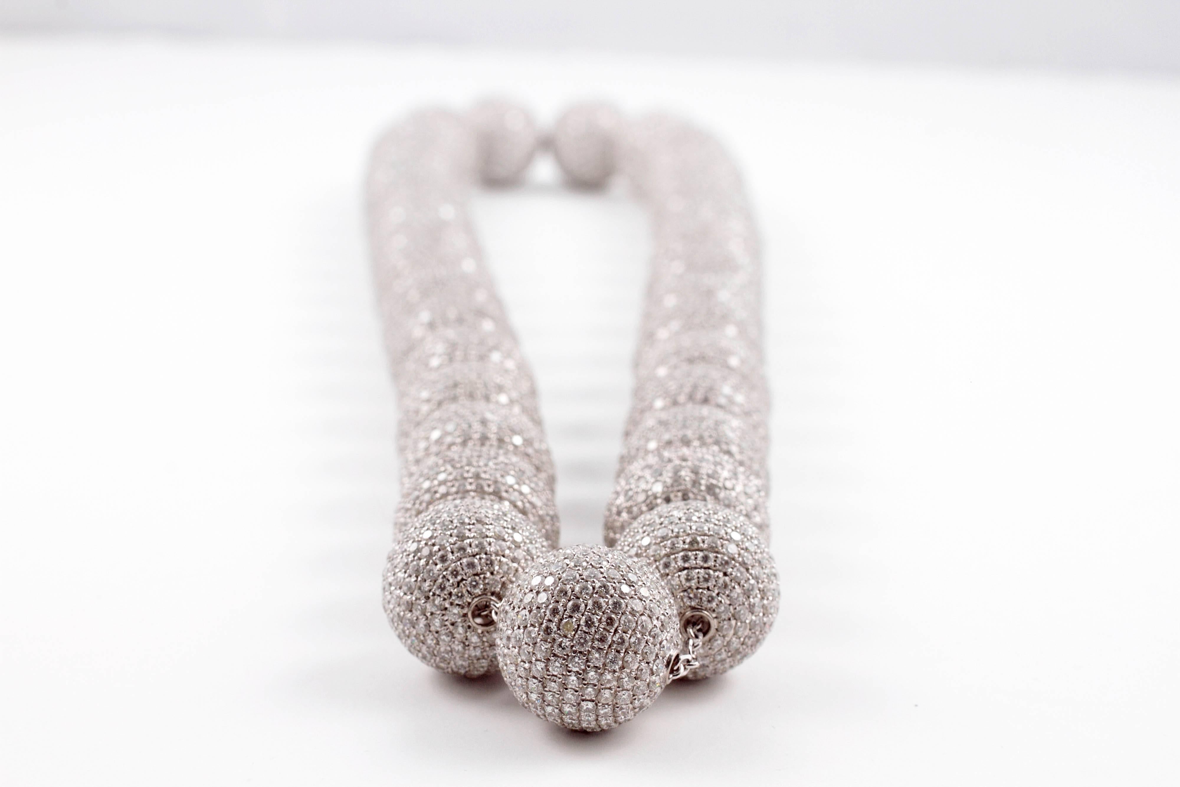 Women's or Men's Magnificent 200 Carat White Gold Diamond Necklace
